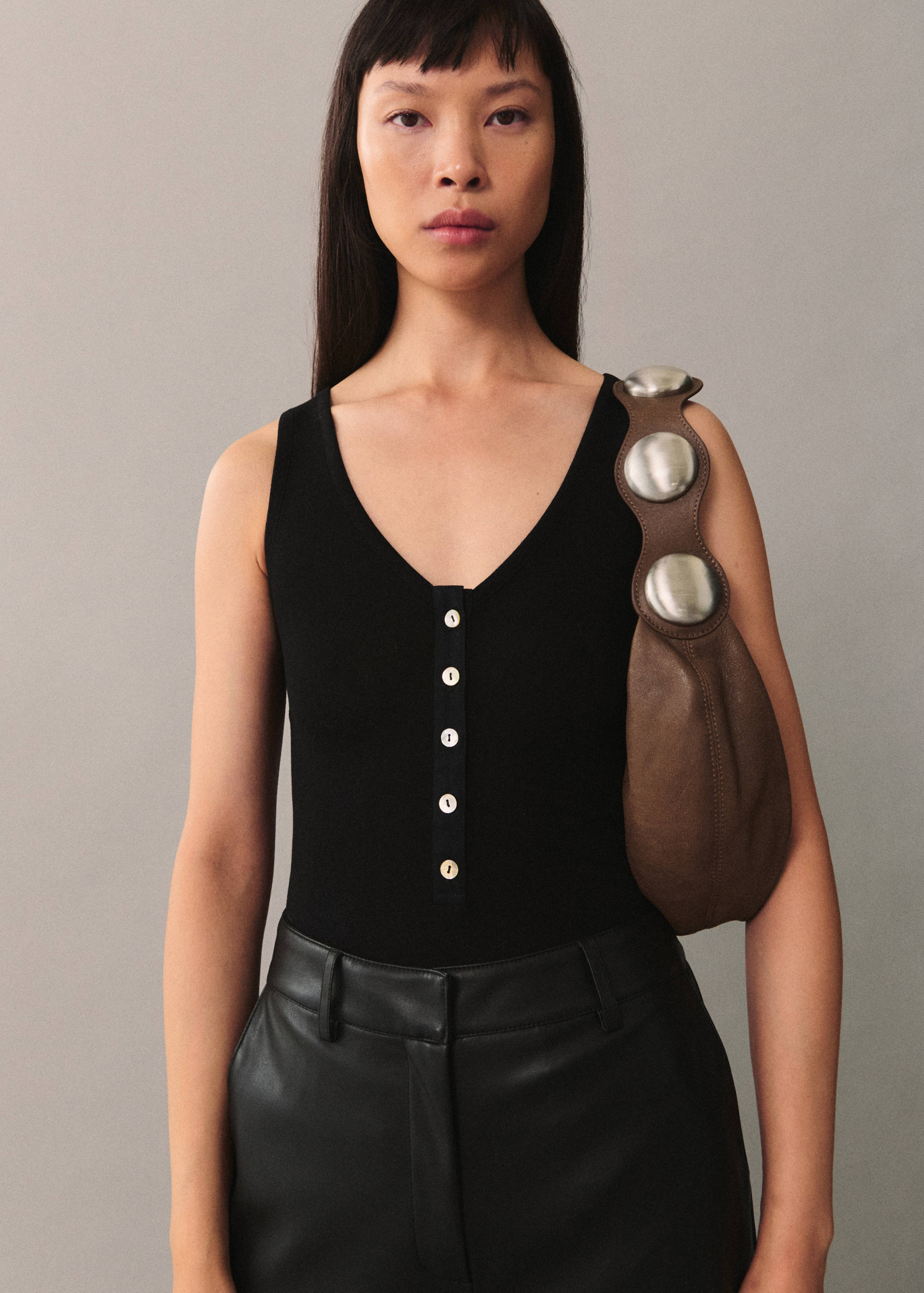 Stud leather bag - General plane