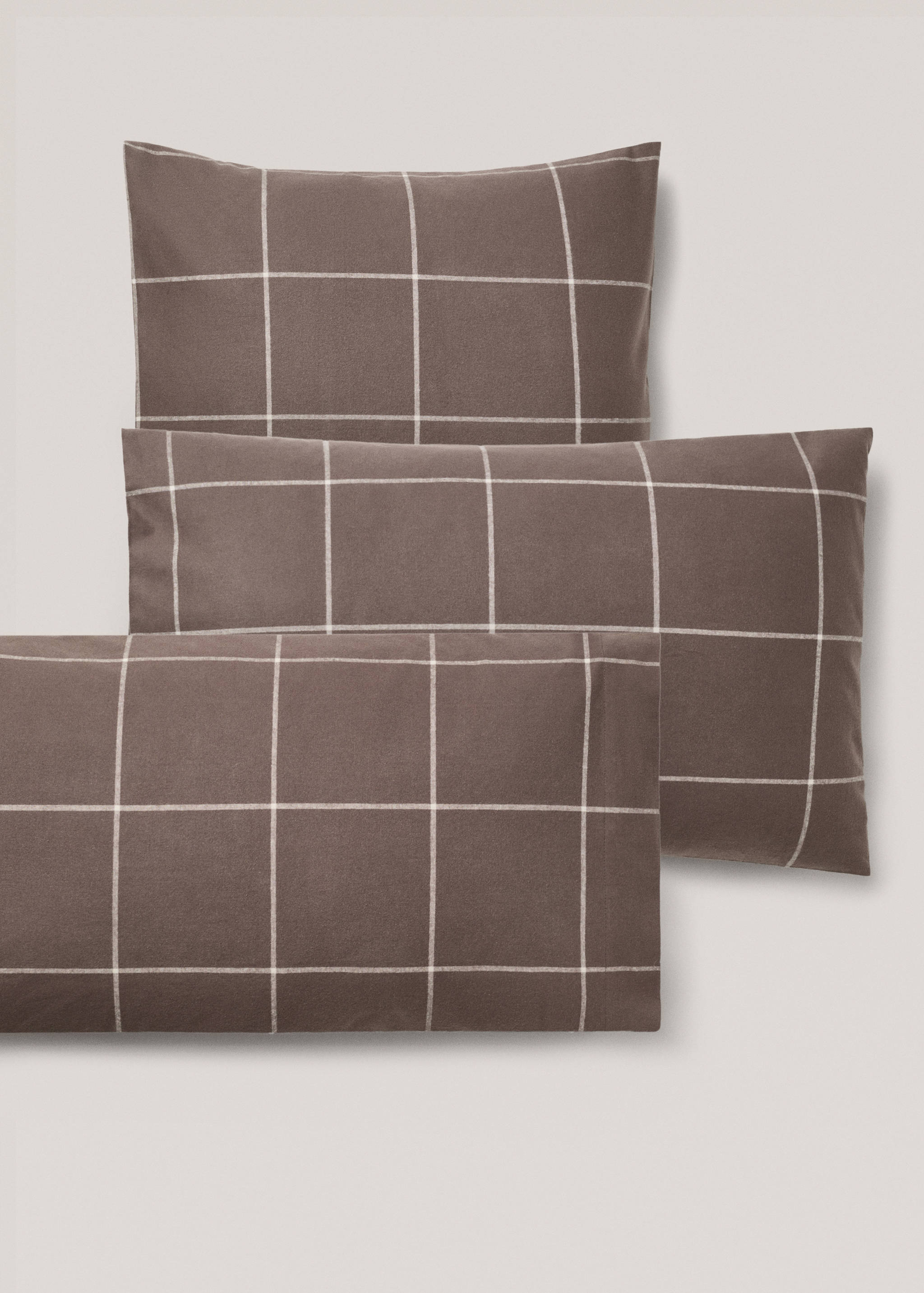 Cotton flannel checkered pillowcase 45x110cm - Details of the article 4