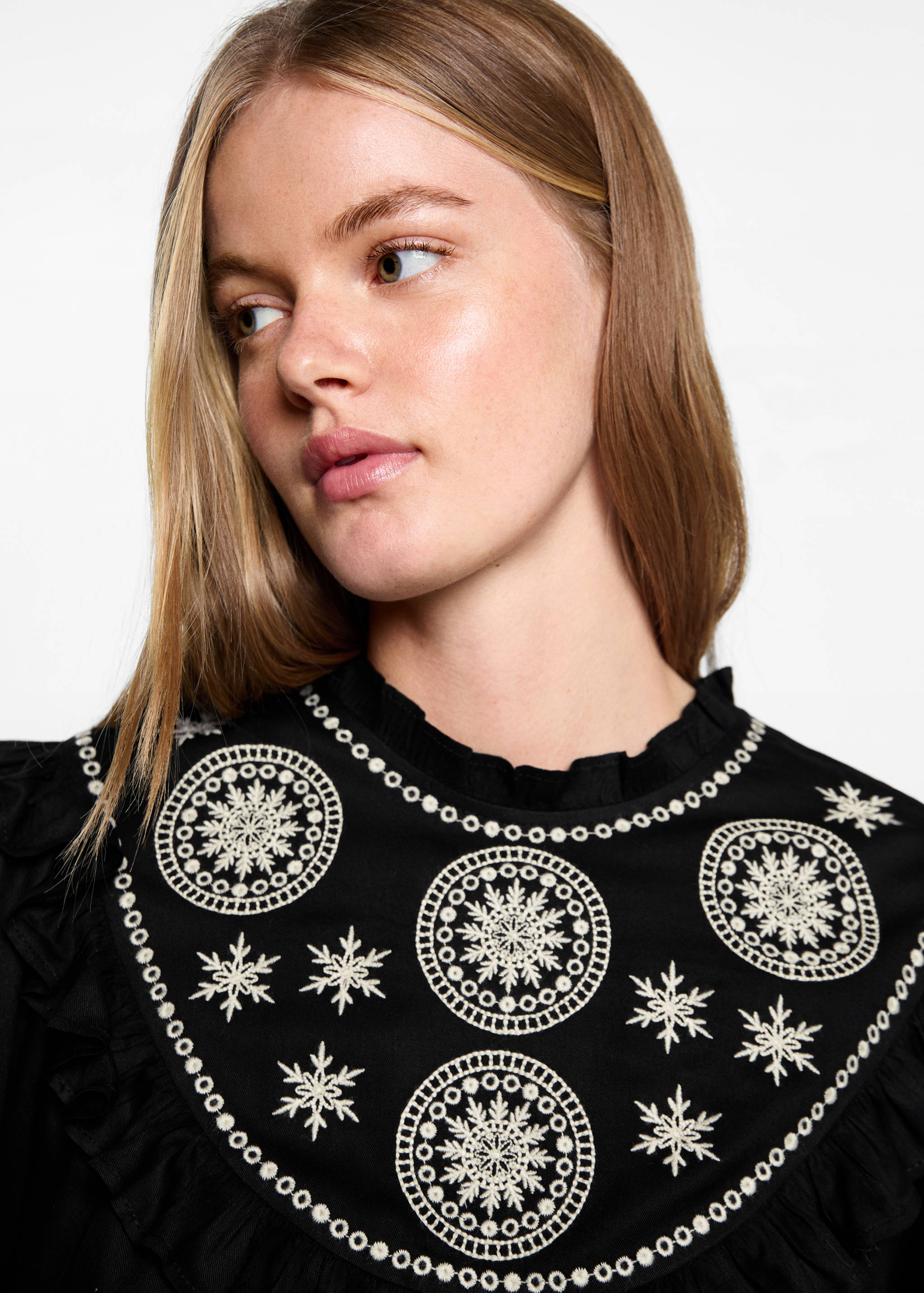 Blouse fluide détails brodés - Détail de l'article 1