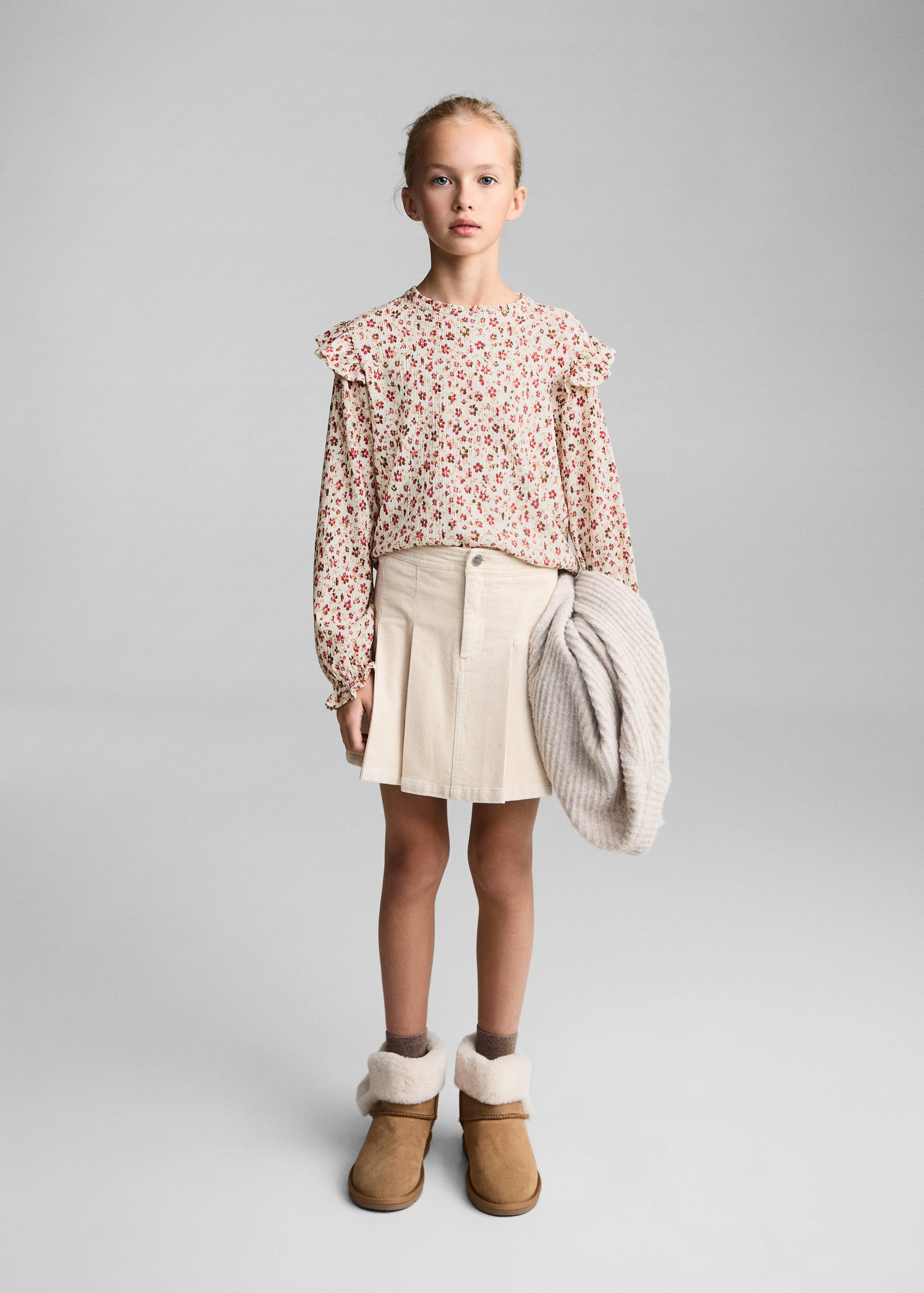 Floral print blouse - General plane