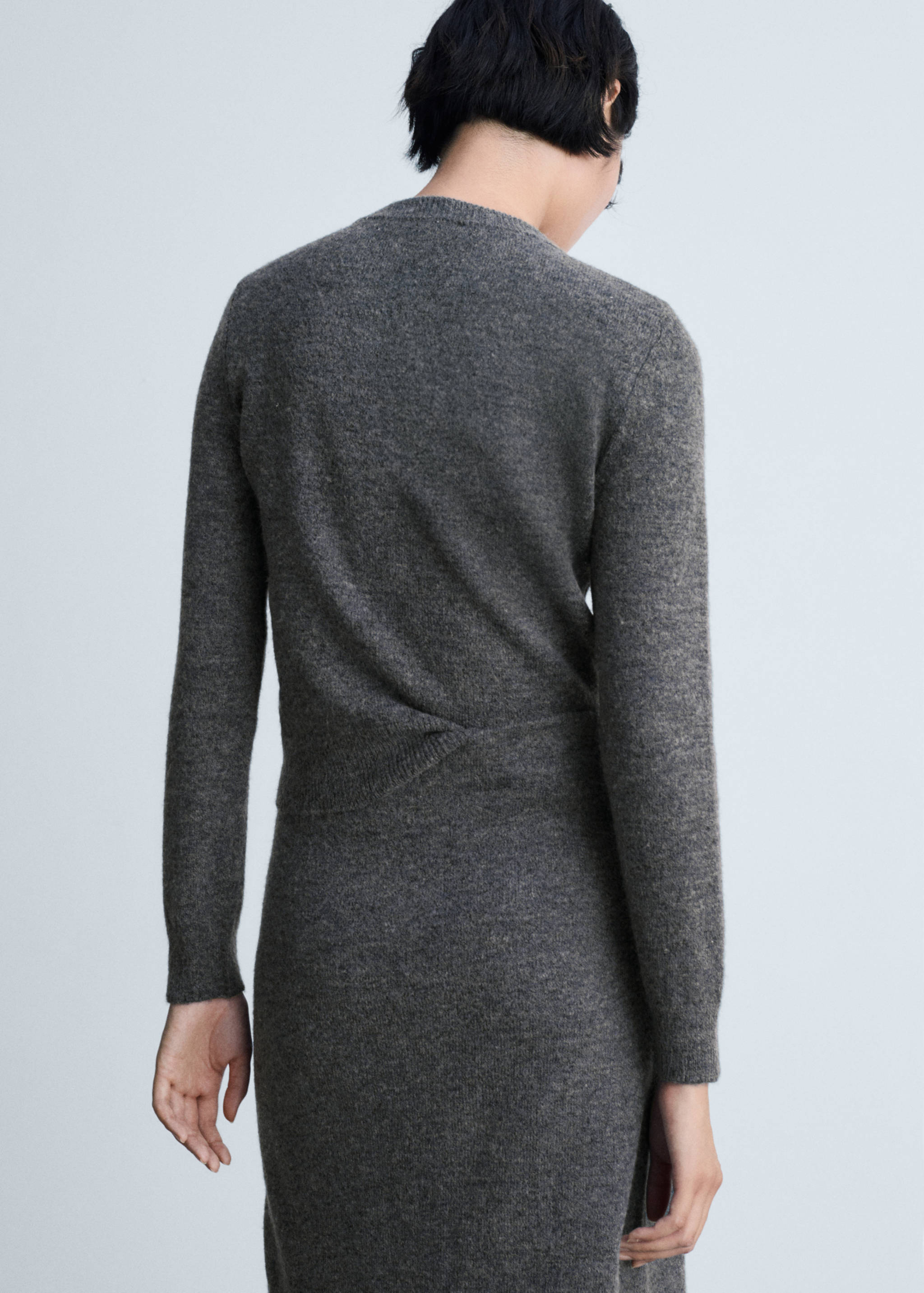 Round-neck knitted sweater - Reverse of the article