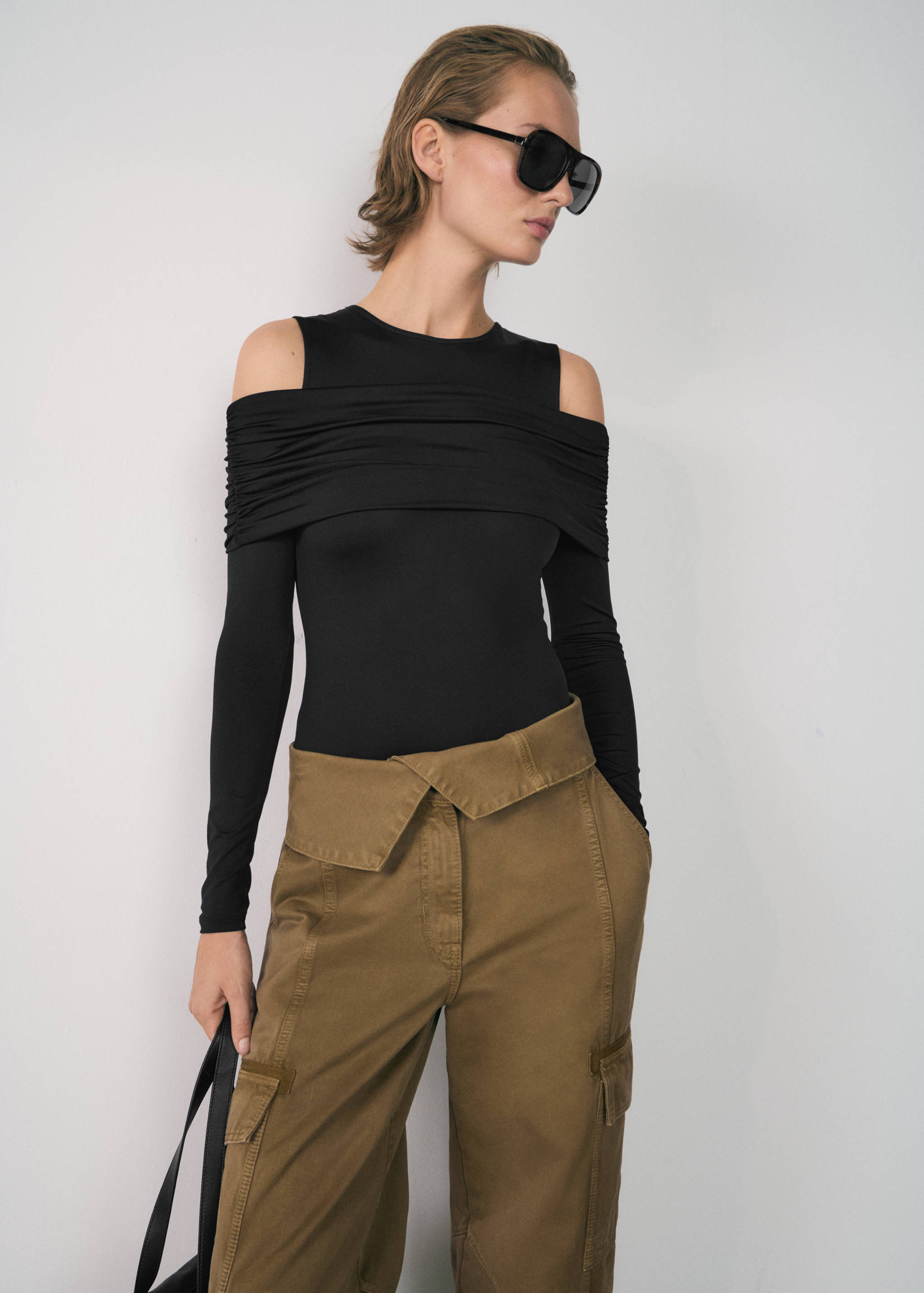 Jeans cargo cintura vuelta - Detalle del artículo 1