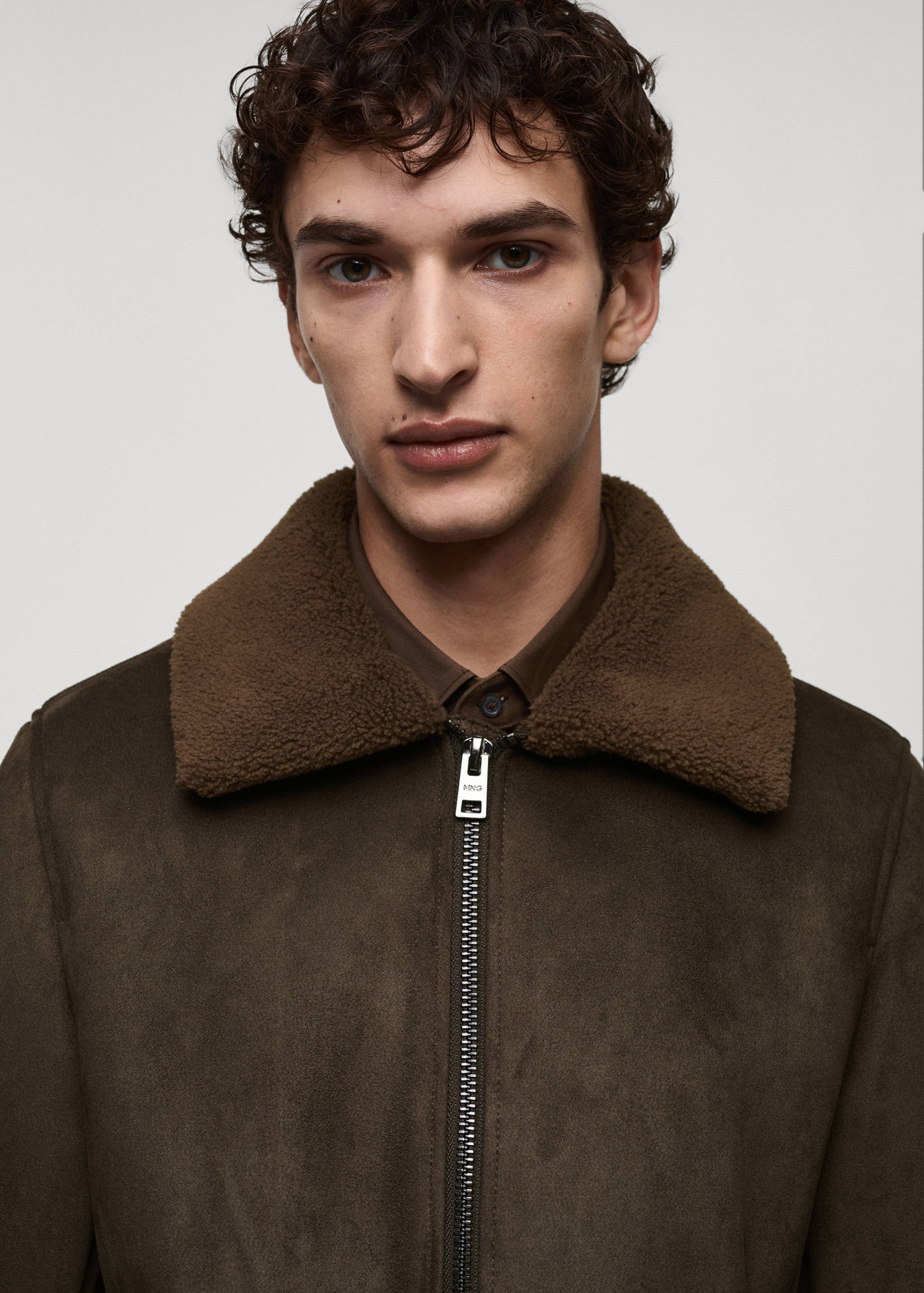 Jacket with shearling-effect lining - Details of the article 1