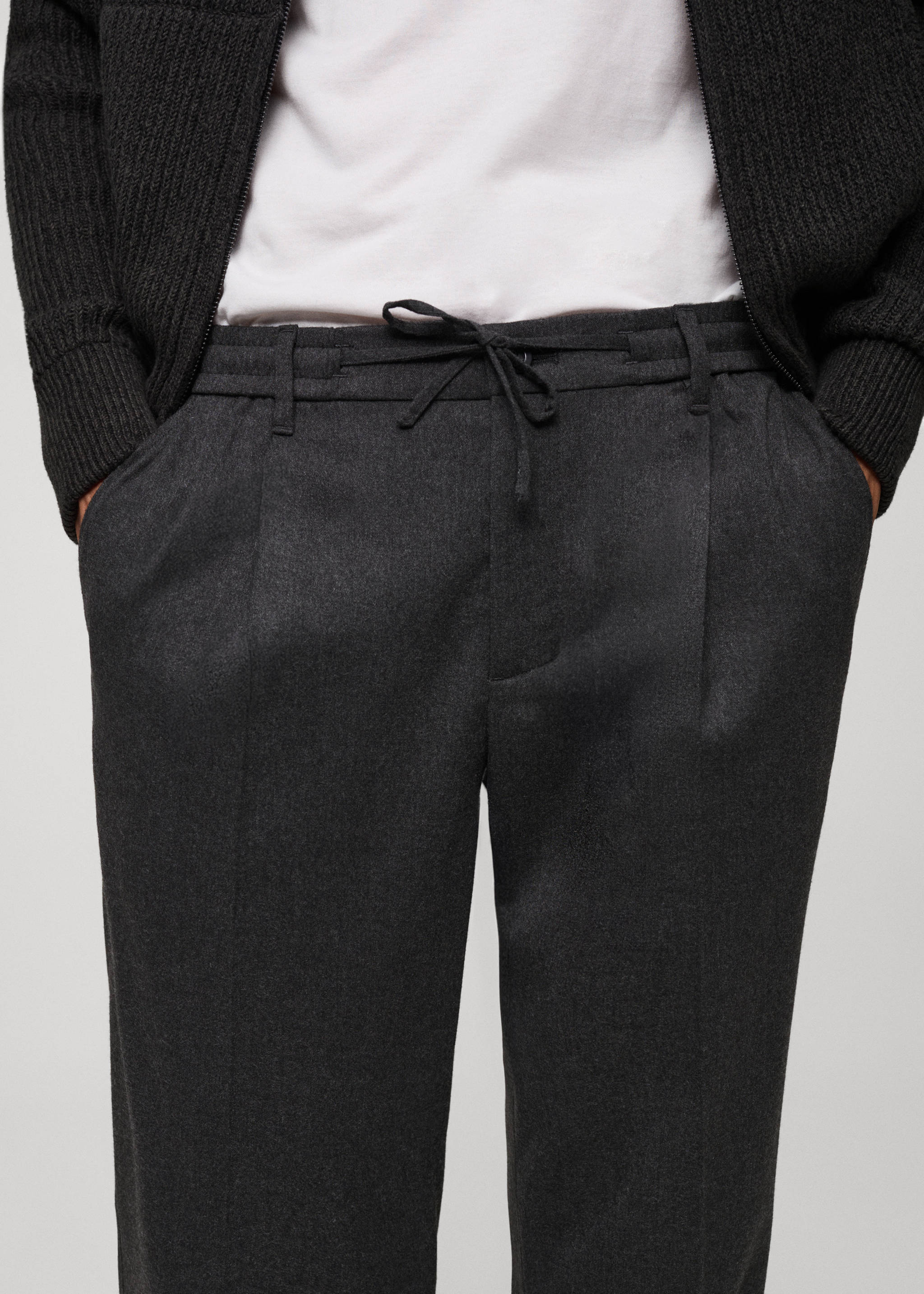 Regular fit cord pleated pants - Details of the article 1