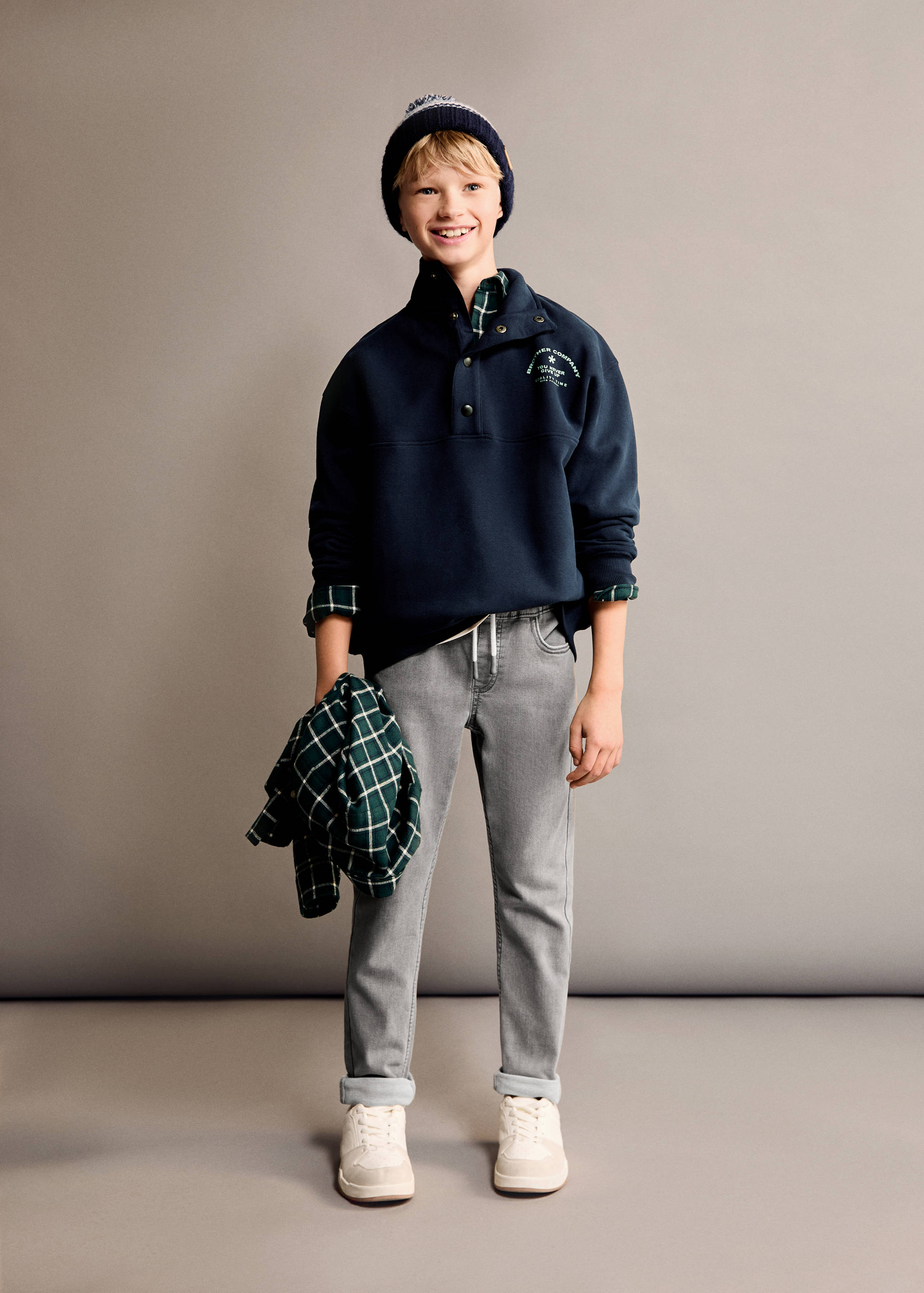 Button-down stand collar sweater - General plane