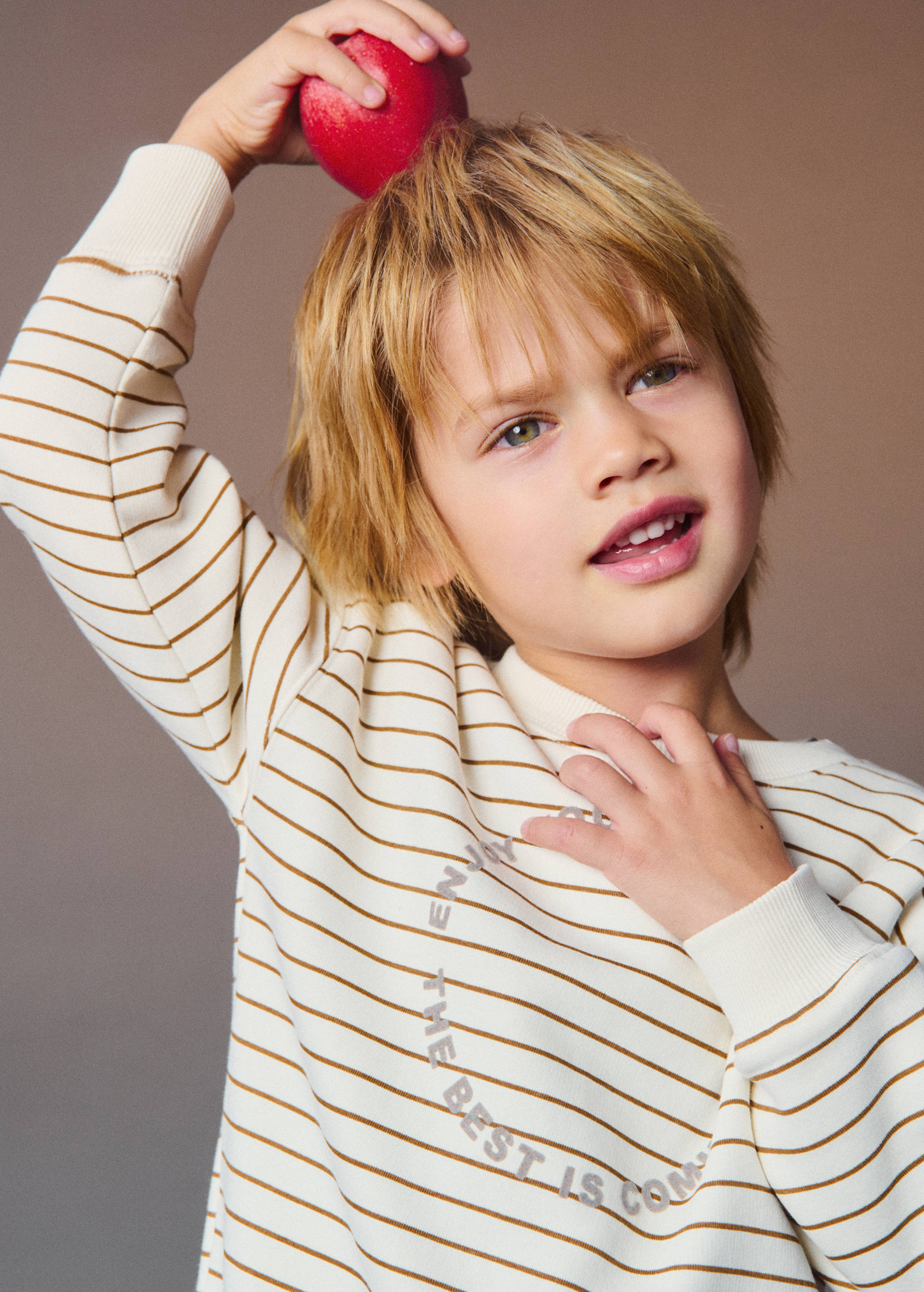 Message striped sweatshirt - Details of the article 5