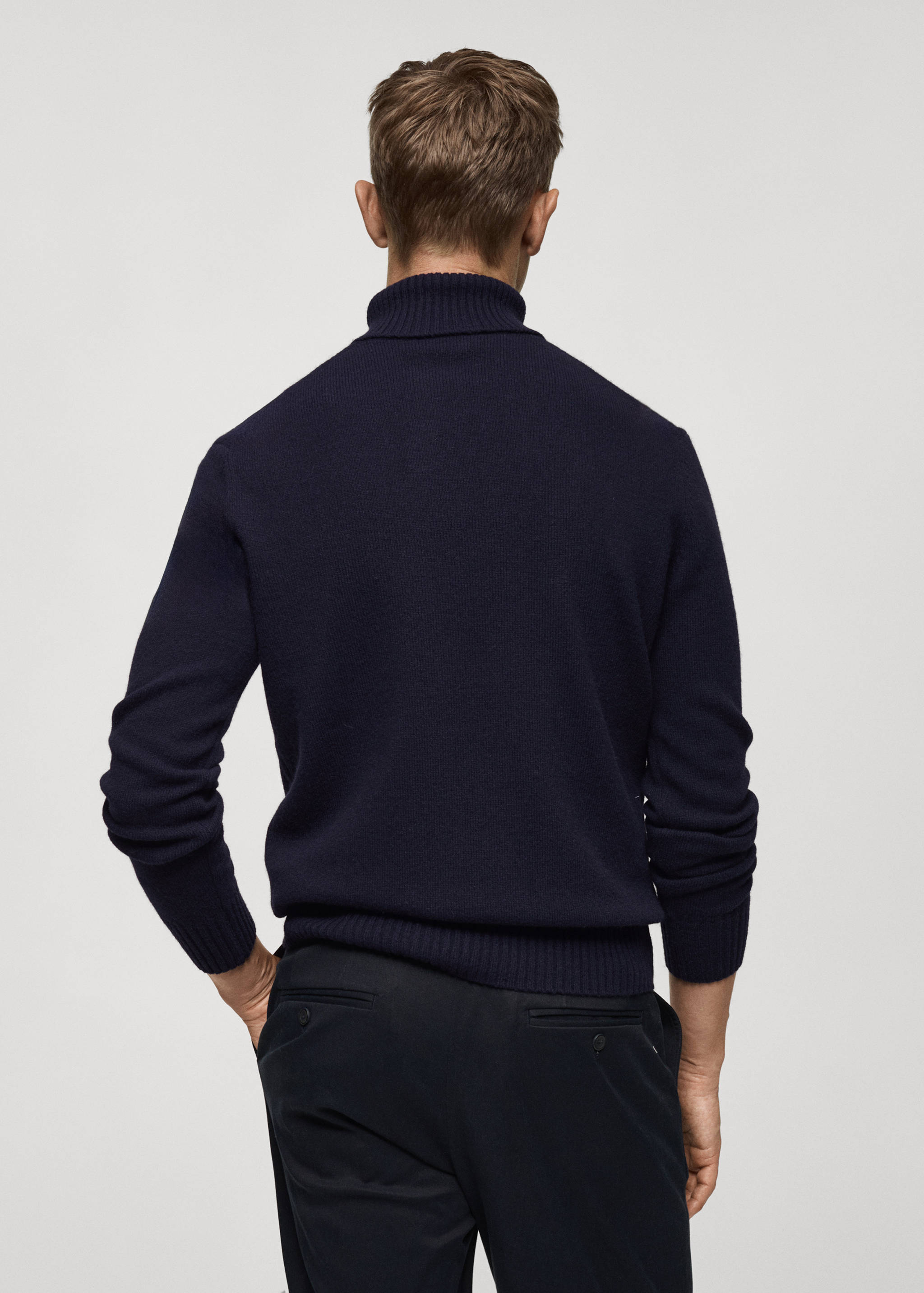 针织羊毛高领毛衣 - null