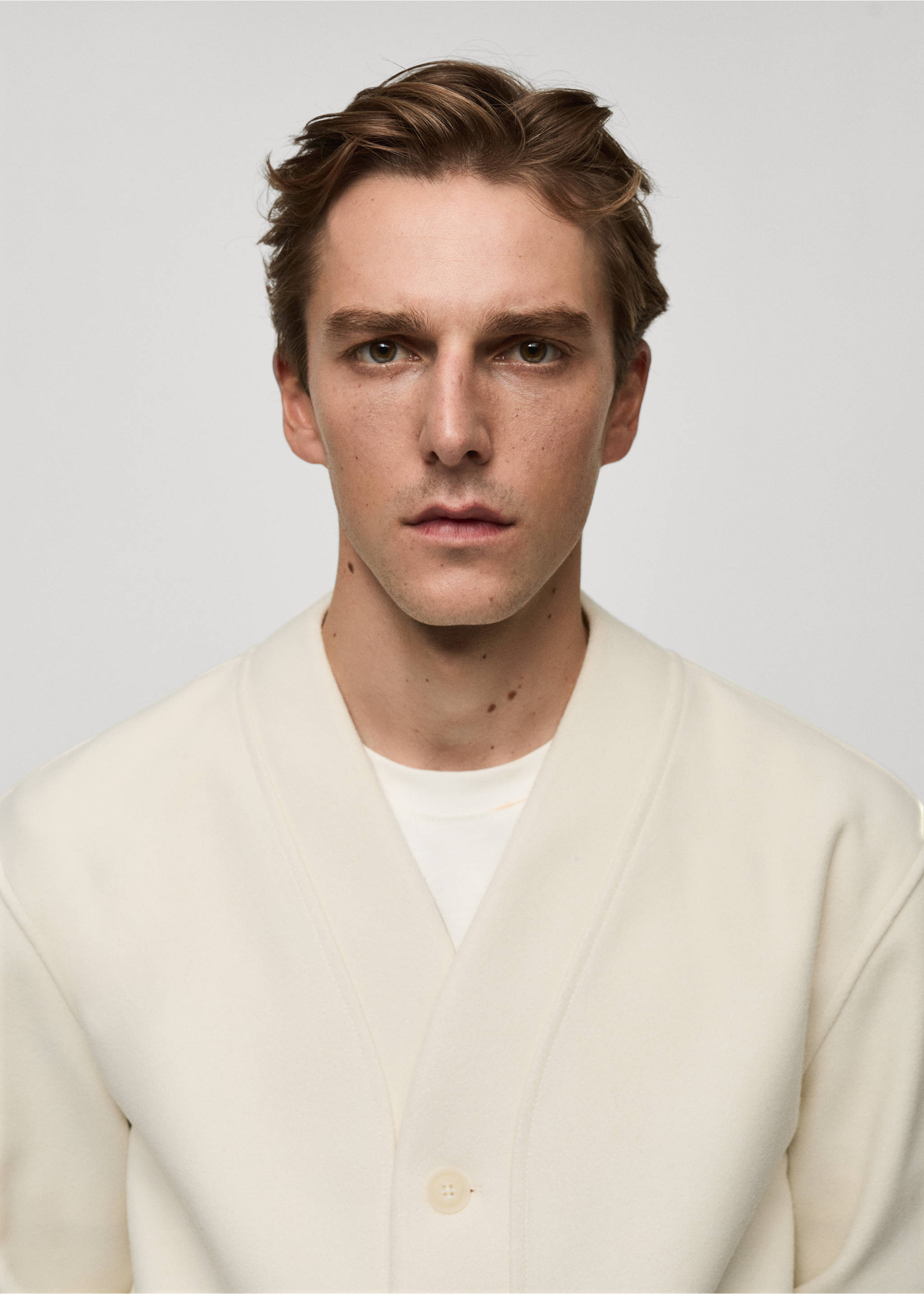 Relaxed fit flannel cardigan - Details of the article 1, Ecru. Ref: 77017940-00.