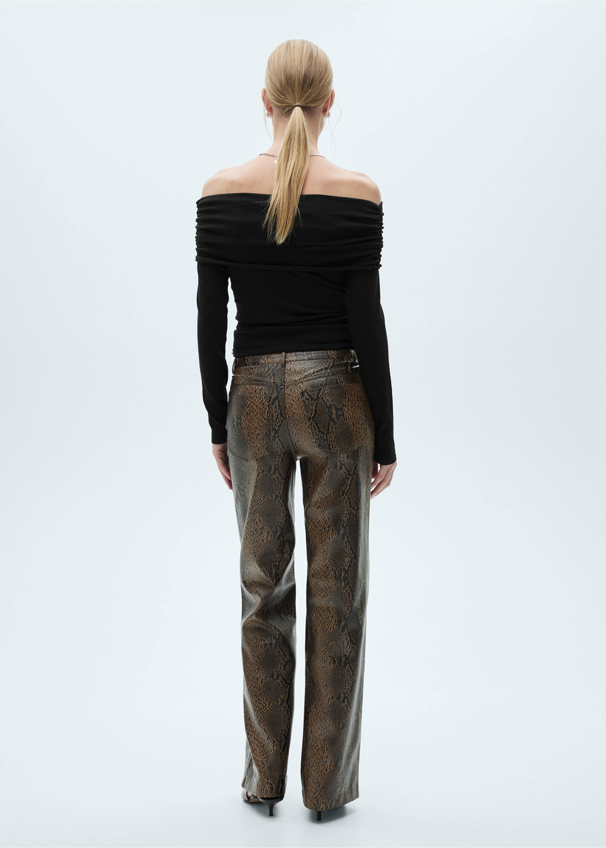 Animal-print faux-leather trousers - Reverse of the article, Beige. Ref: 77018268-00.