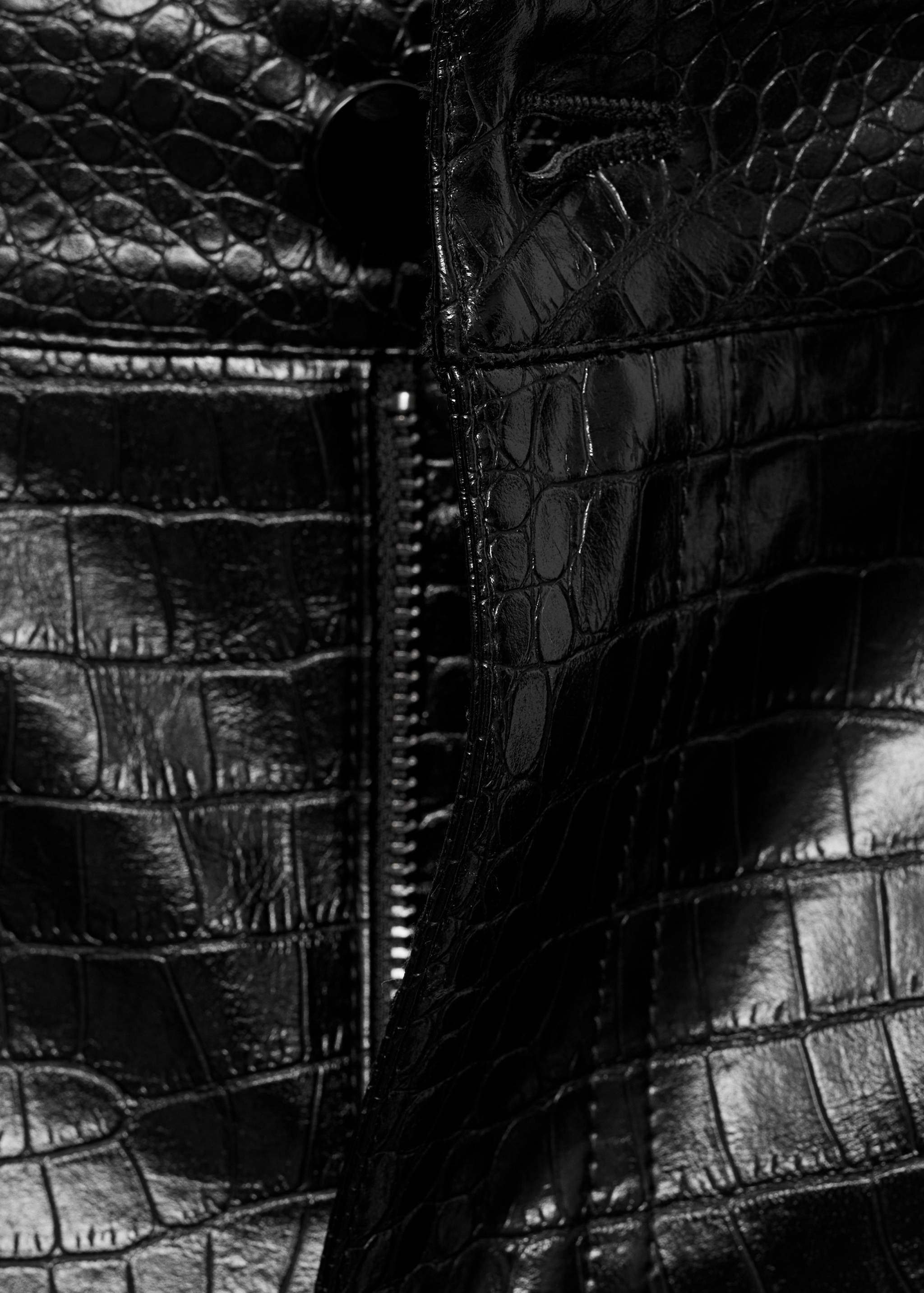 Pantalon droit simili-cuir effet croco - Détail de l'article 0