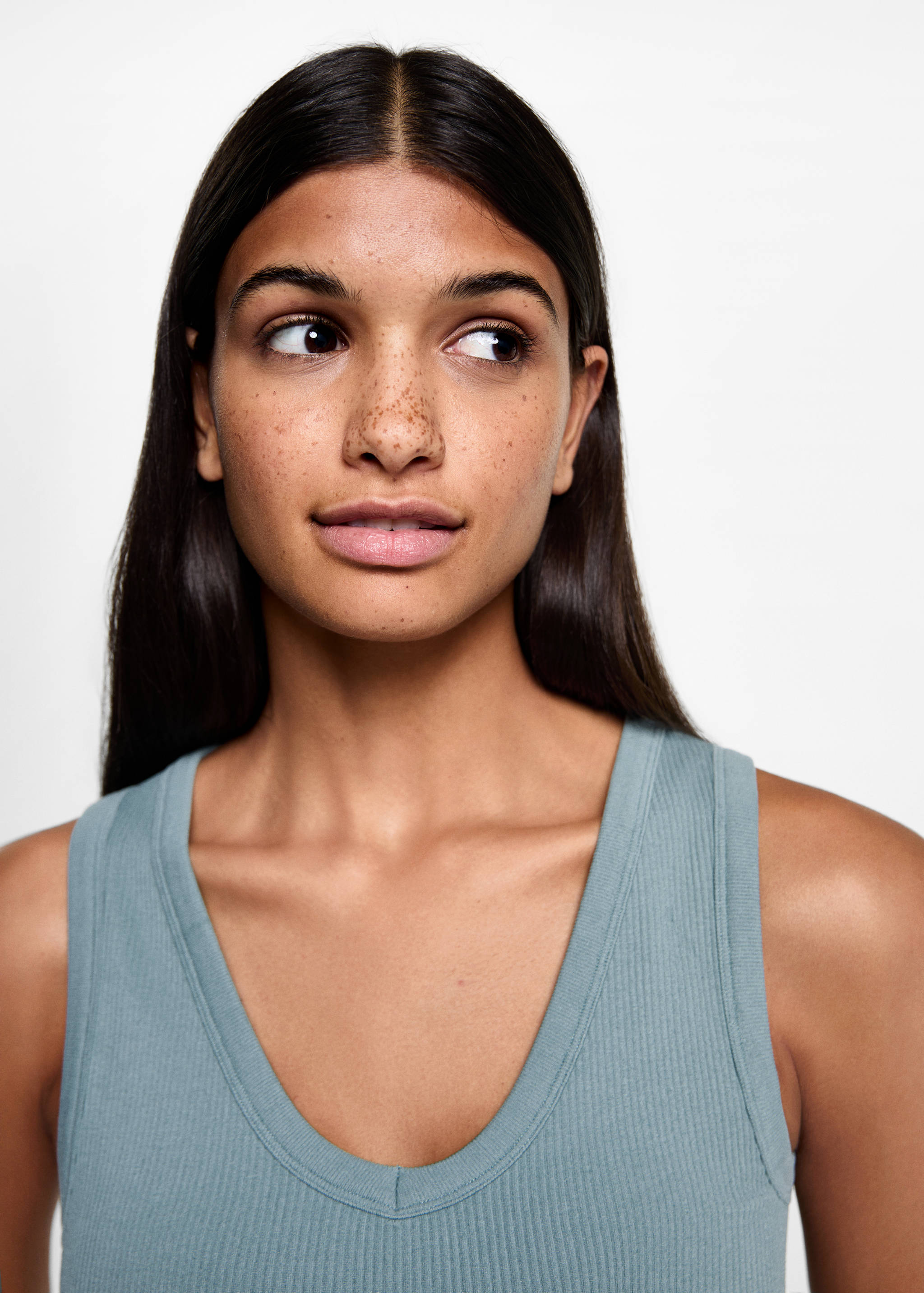 Sporty crop top - Details of the article 1