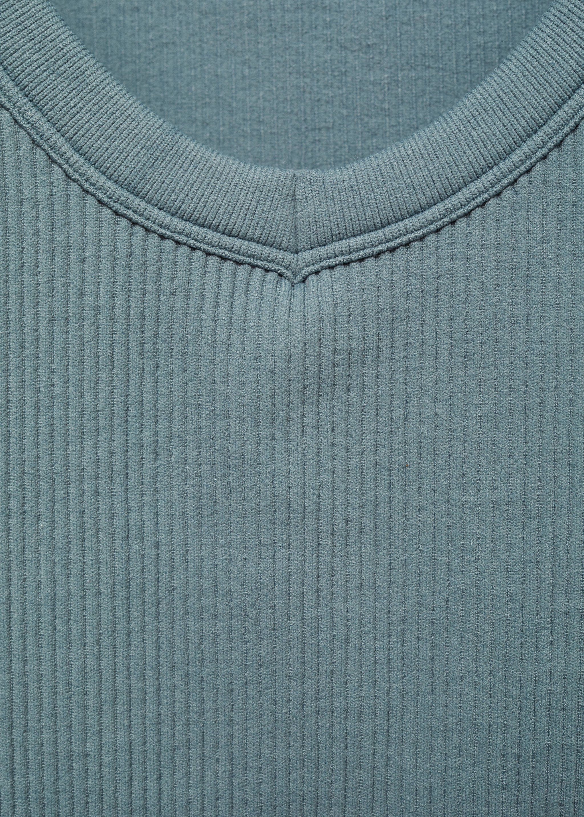 Sporty crop top - Details of the article 8