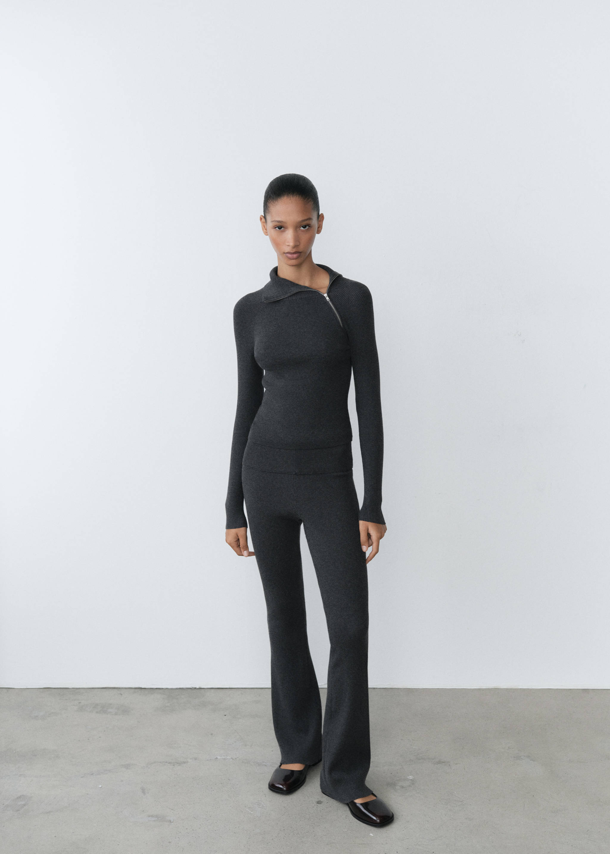 Pull-over maille côtelée col zippé - Plan général