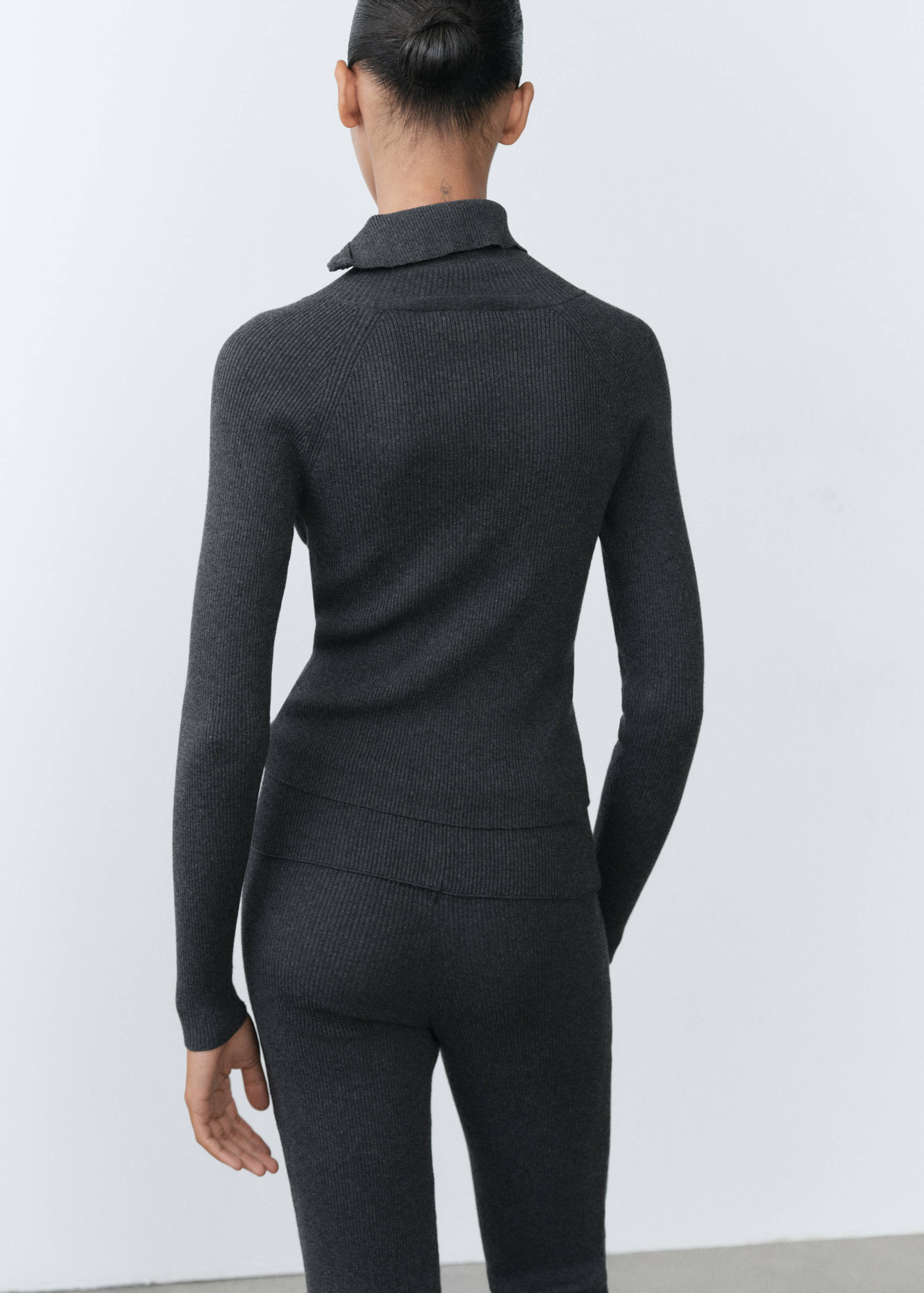 Pull-over maille côtelée col zippé - Verso de l’article