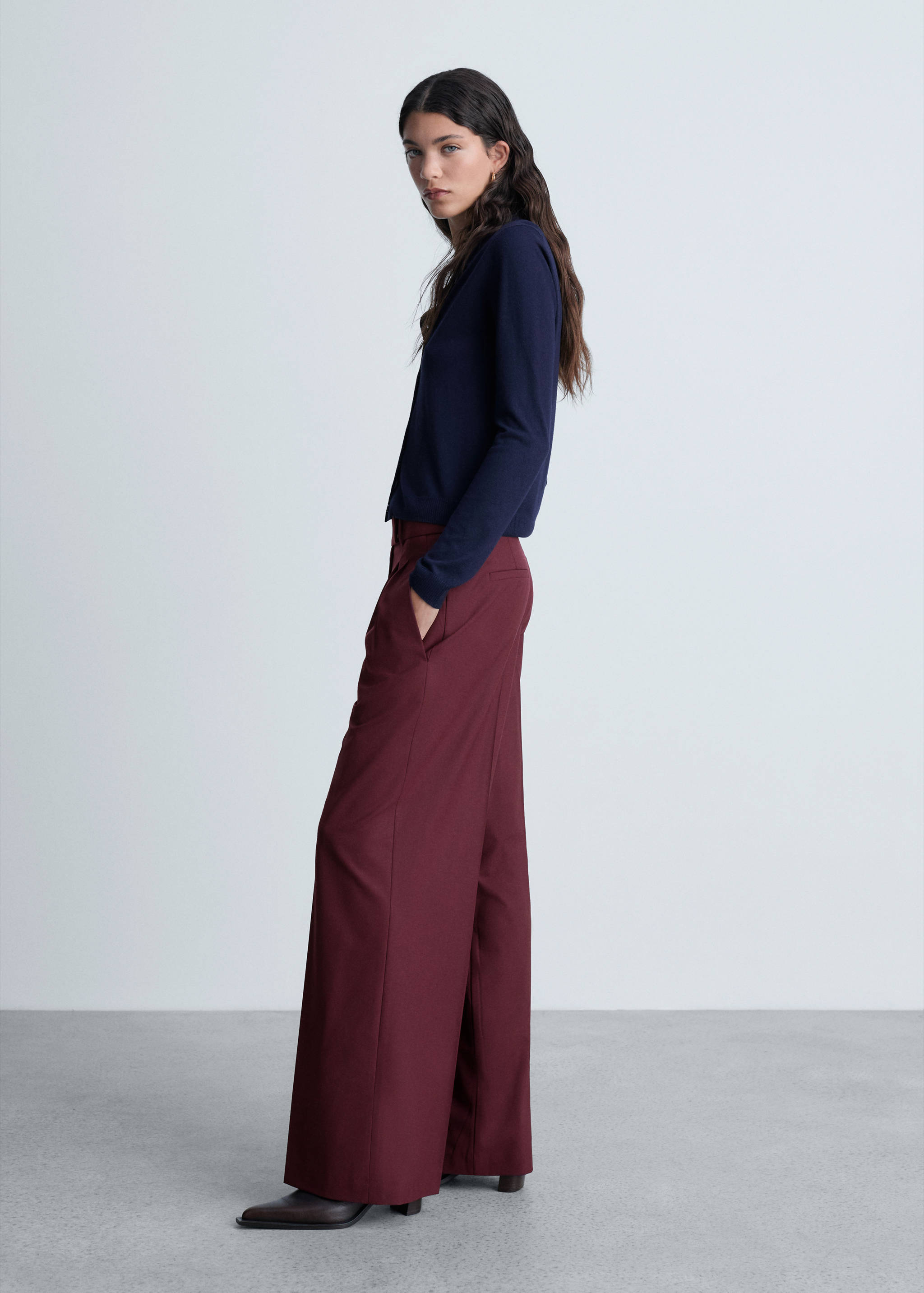 Wide leg pleated wool trousers - Details of the article 2