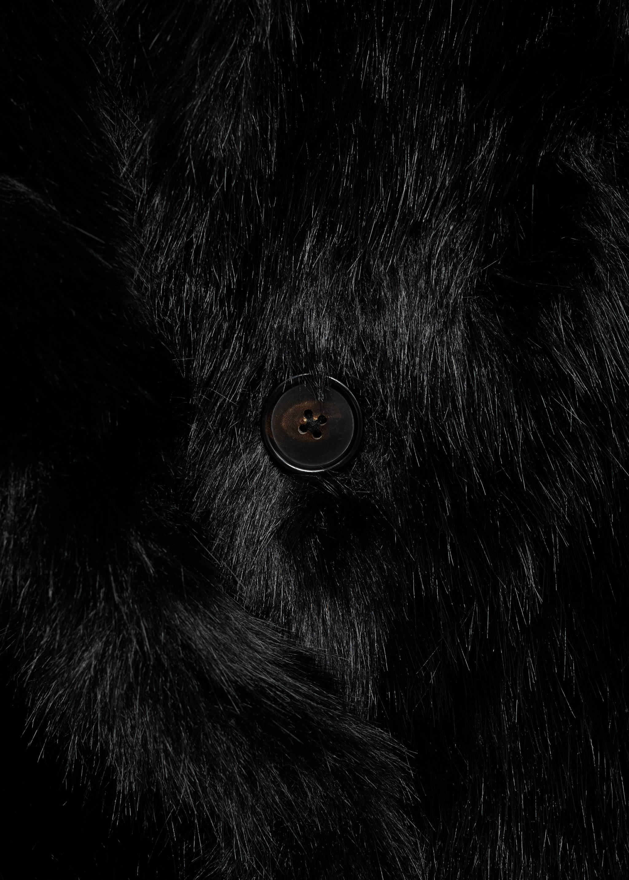Faux-fur coat with lapels - Details of the article 8