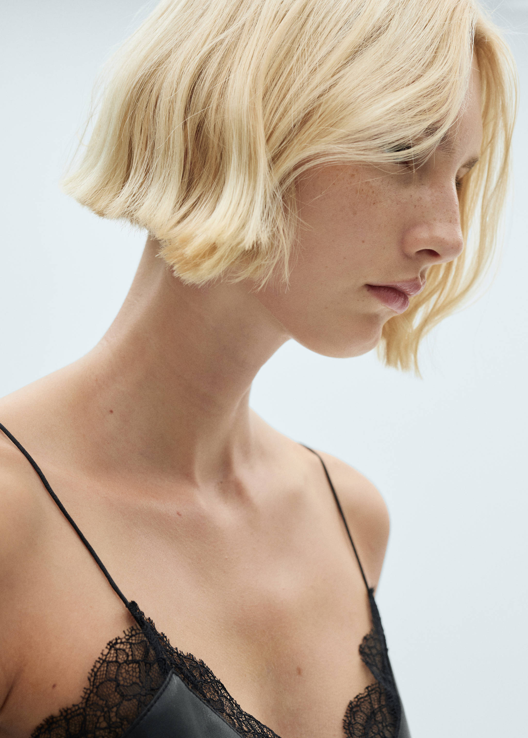 Robe style lingerie simili-cuir - Détail de l'article 1