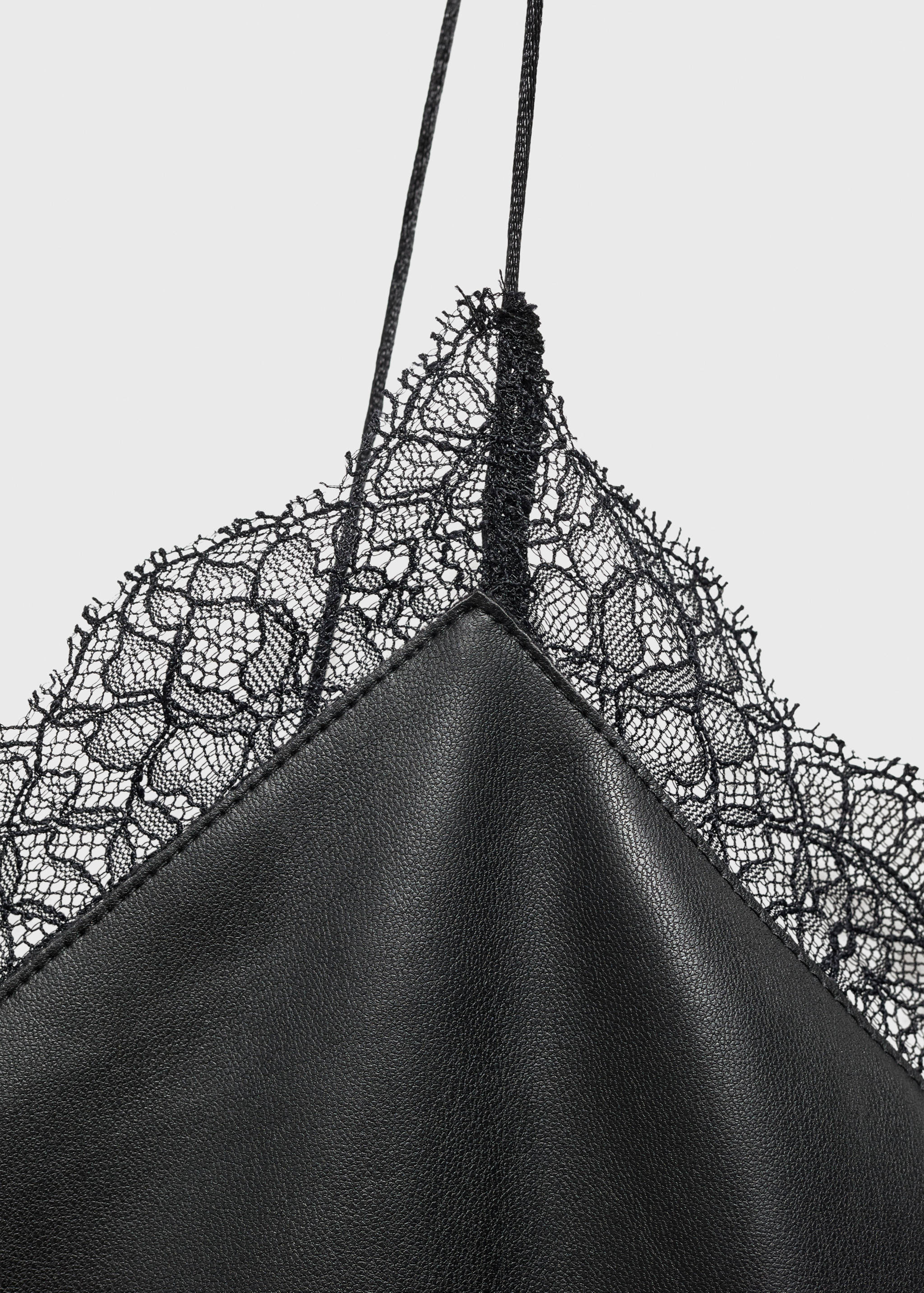 Robe style lingerie simili-cuir - Détail de l'article 8