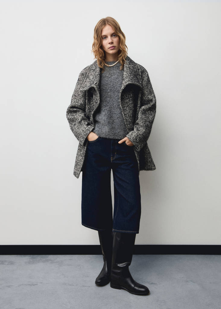 Round-neck knitted sweater — Charcoal