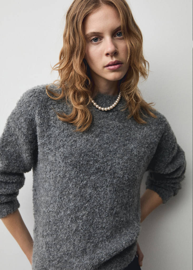 Round-neck knitted sweater — Charcoal