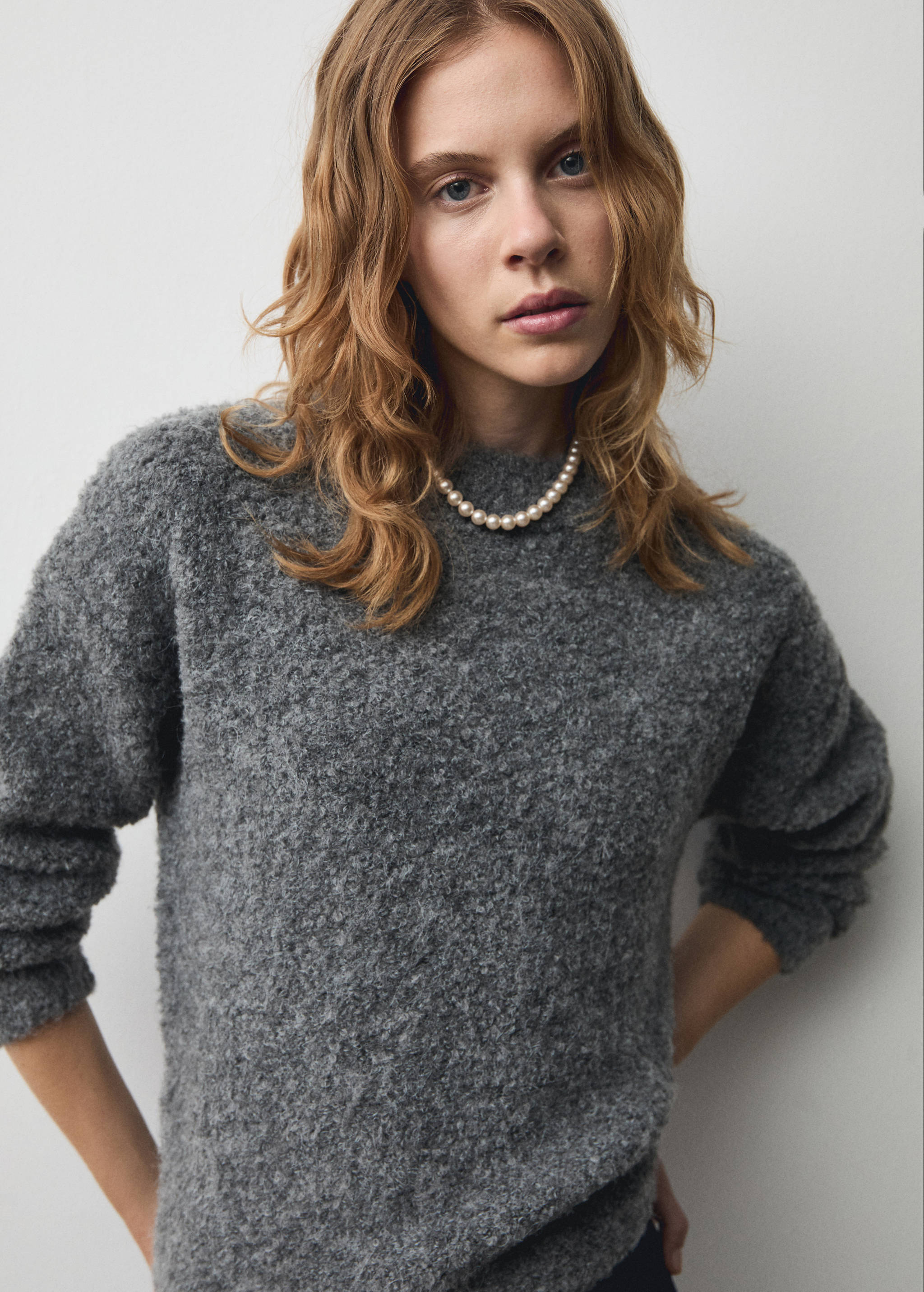 Pull en maille à col rond - Plan moyen