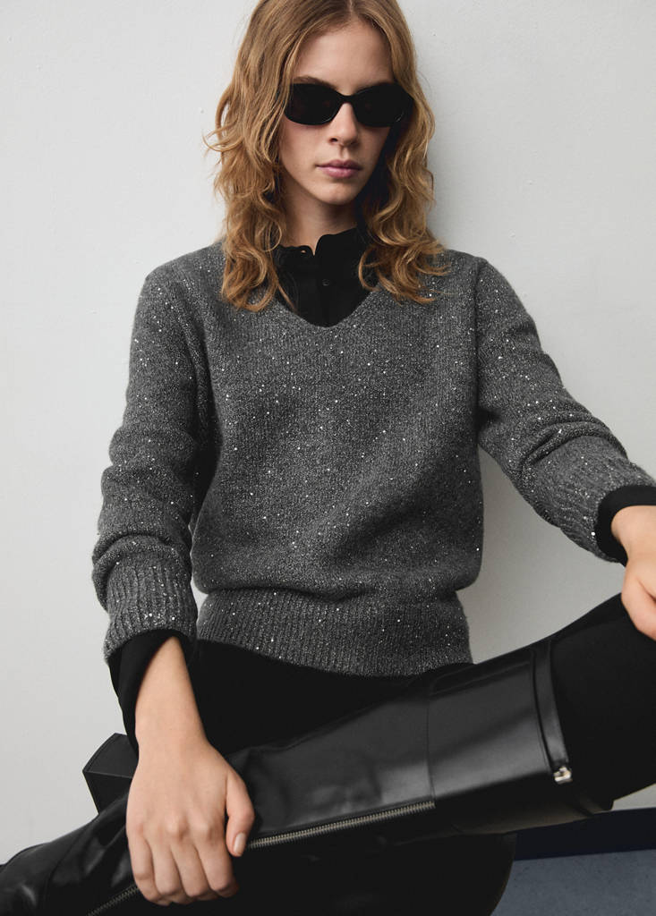 V-neck sequin sweater — Charcoal