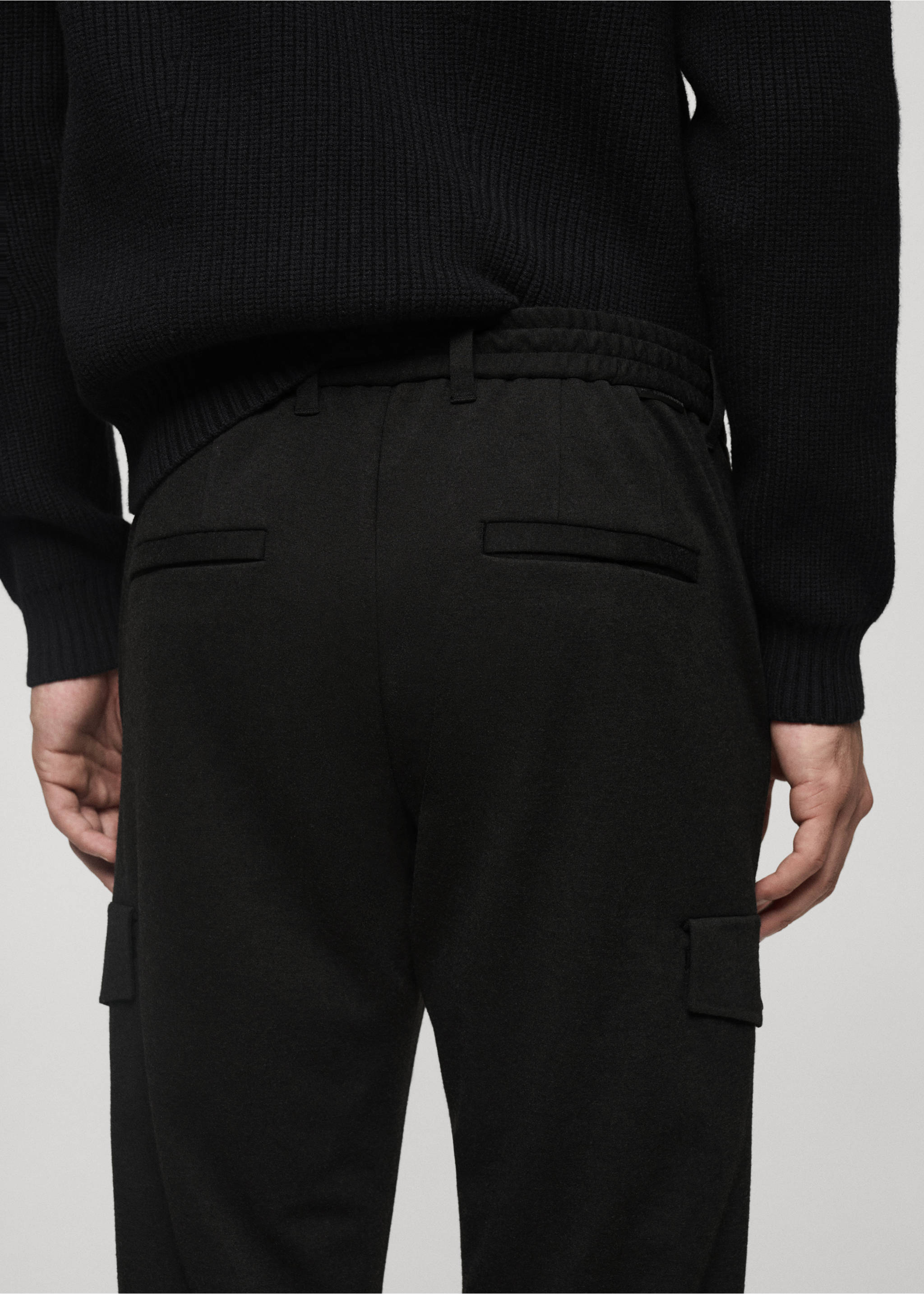 Thermoregulating comfort stretch cargo trousers - Détail de l'article 3, Gris. Ref: 77019231-00.