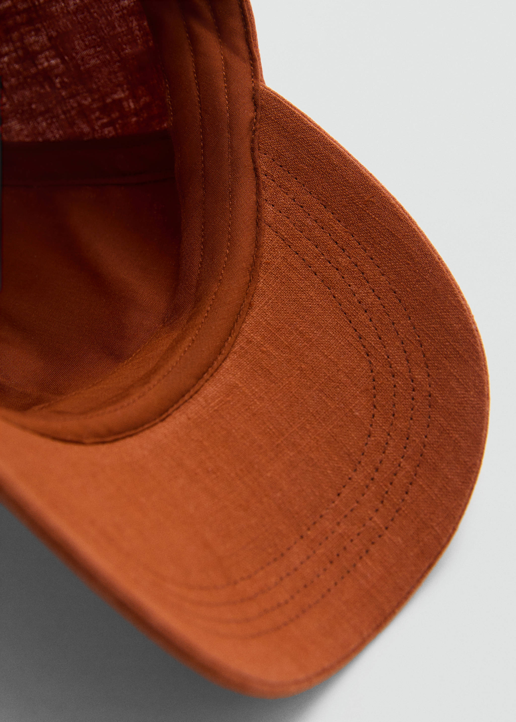 قبعة مزخرفة عليها رسالة - تفاصيل المنتج 2