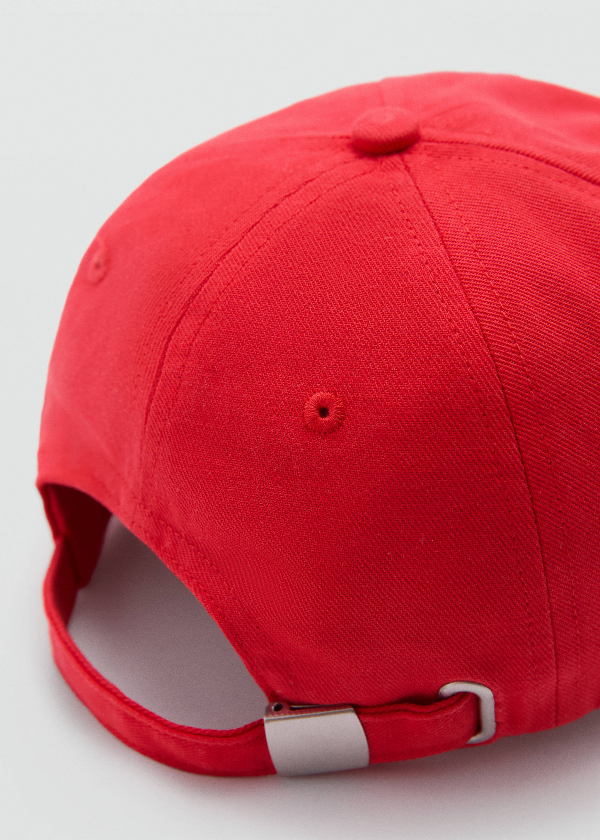 Embroidered message cap - Details of the article 1