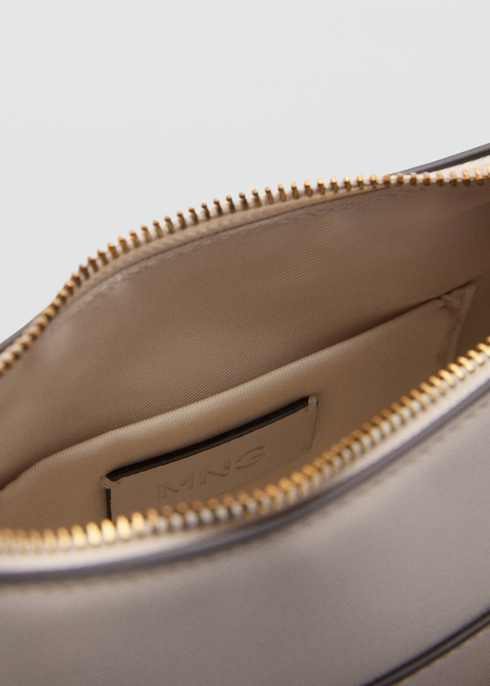 Oval short handle bag - Details of the article 3