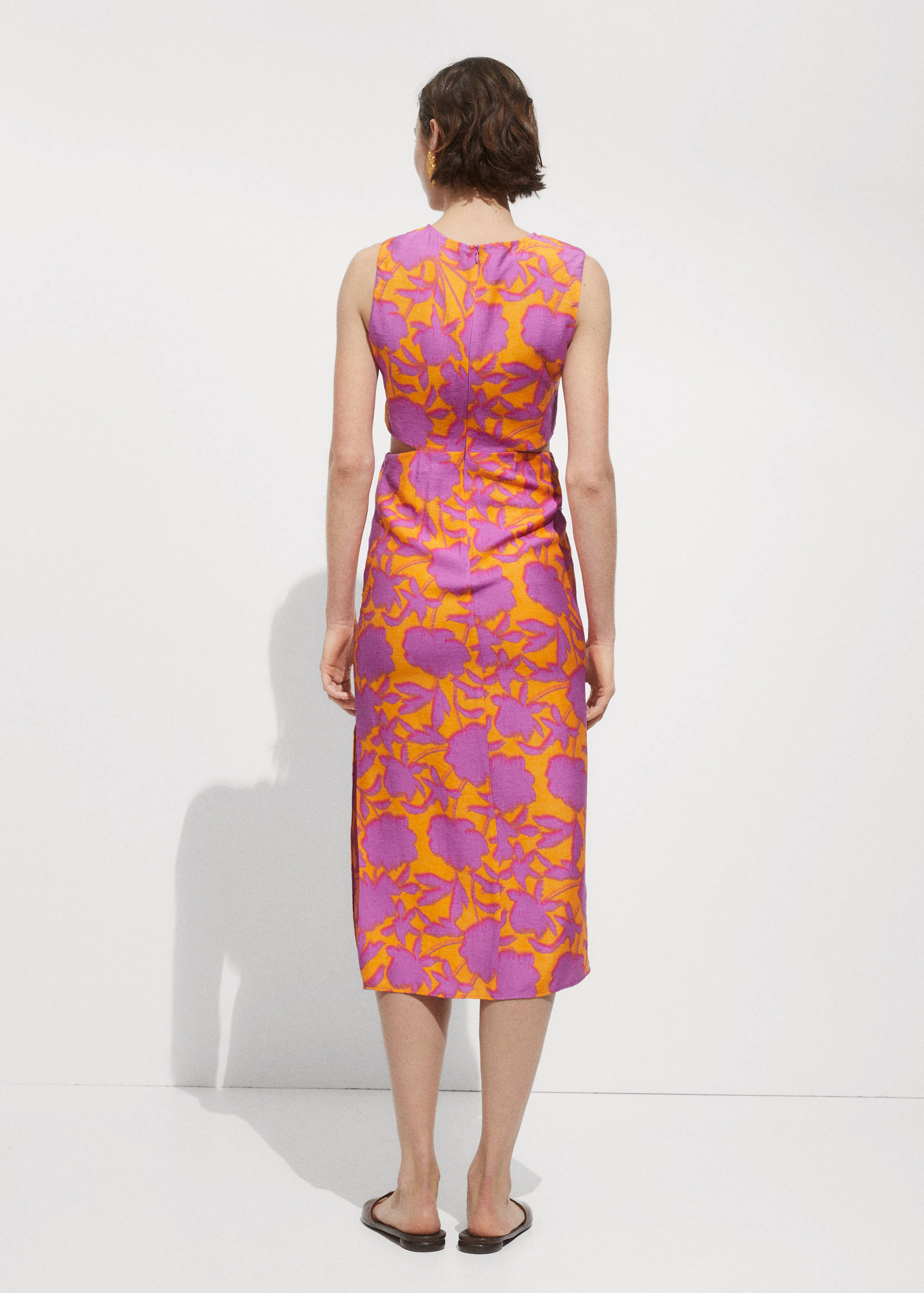 Robe imprimée ouvertures - Verso de l’article