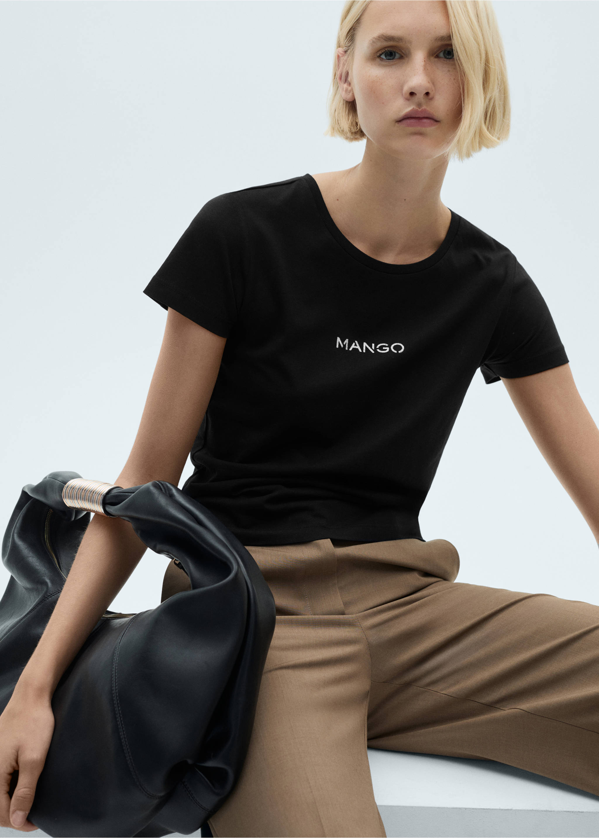 Camiseta algodón logo - Plano medio, Negro. Ref: 77020354-00.