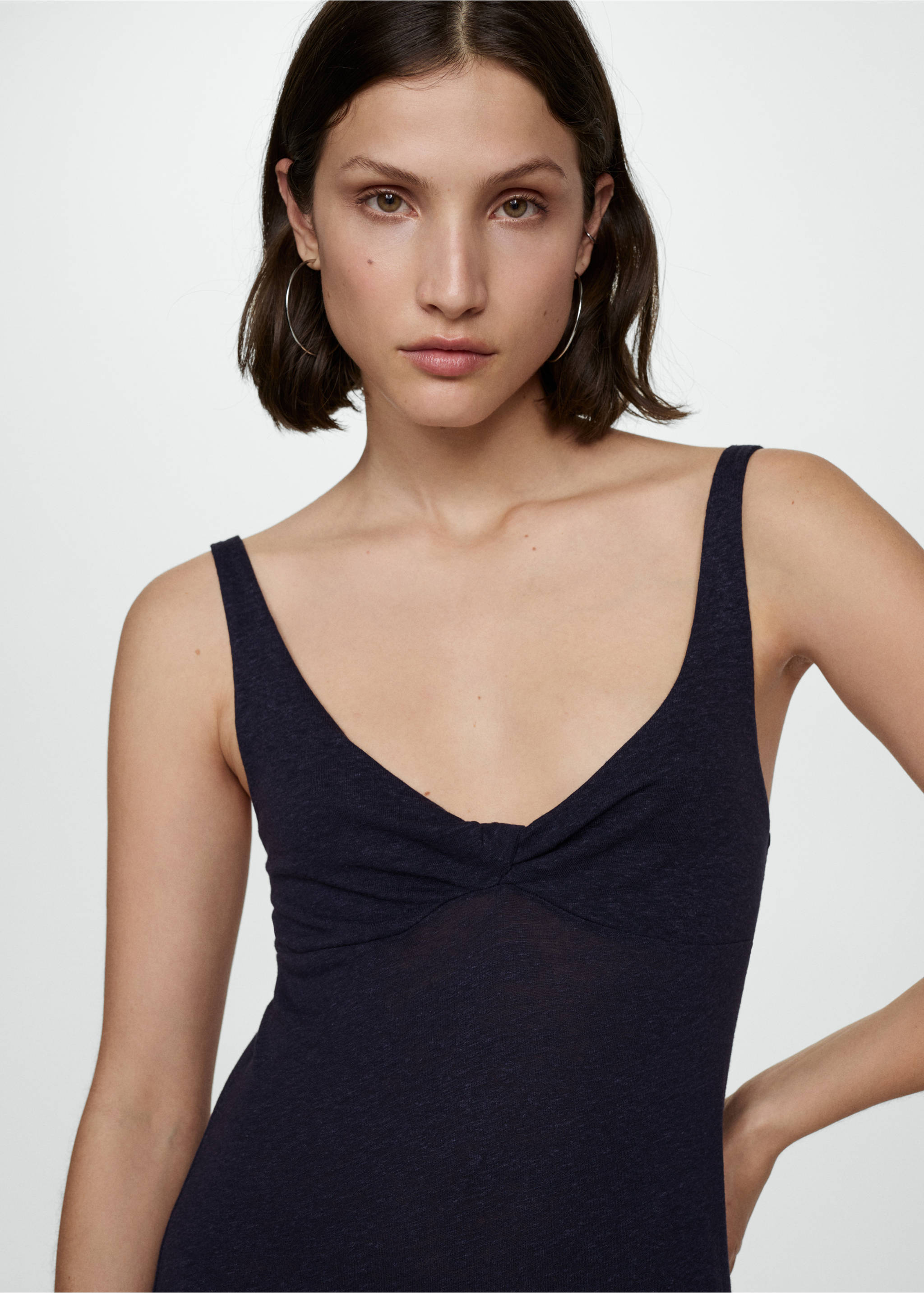 Robe lin détail nœud - Détail de l'article 1, Bleu marine foncé. Ref: 77020371-00.