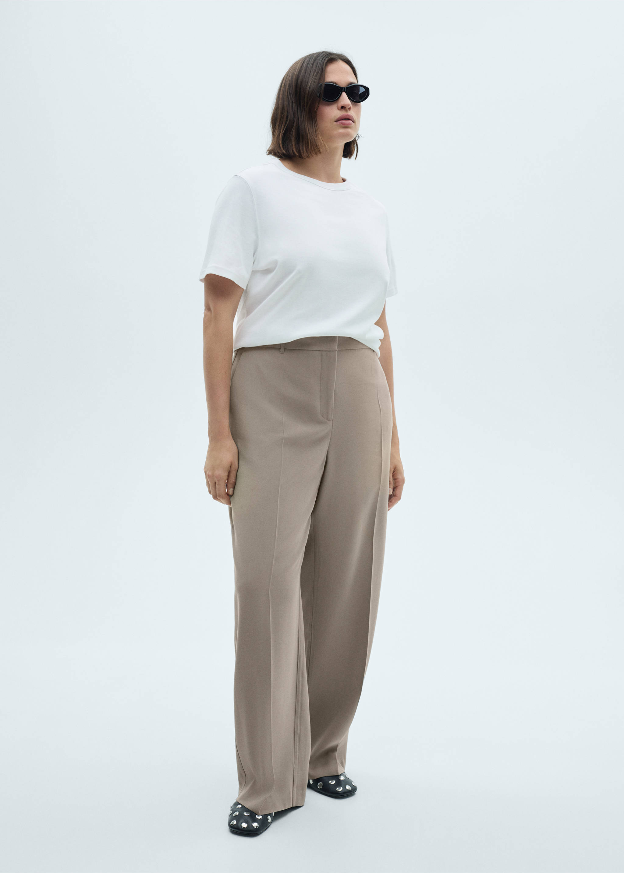 Wide leg pleated trousers - Details of the article 6, Grey. Ref: 77020374-00.