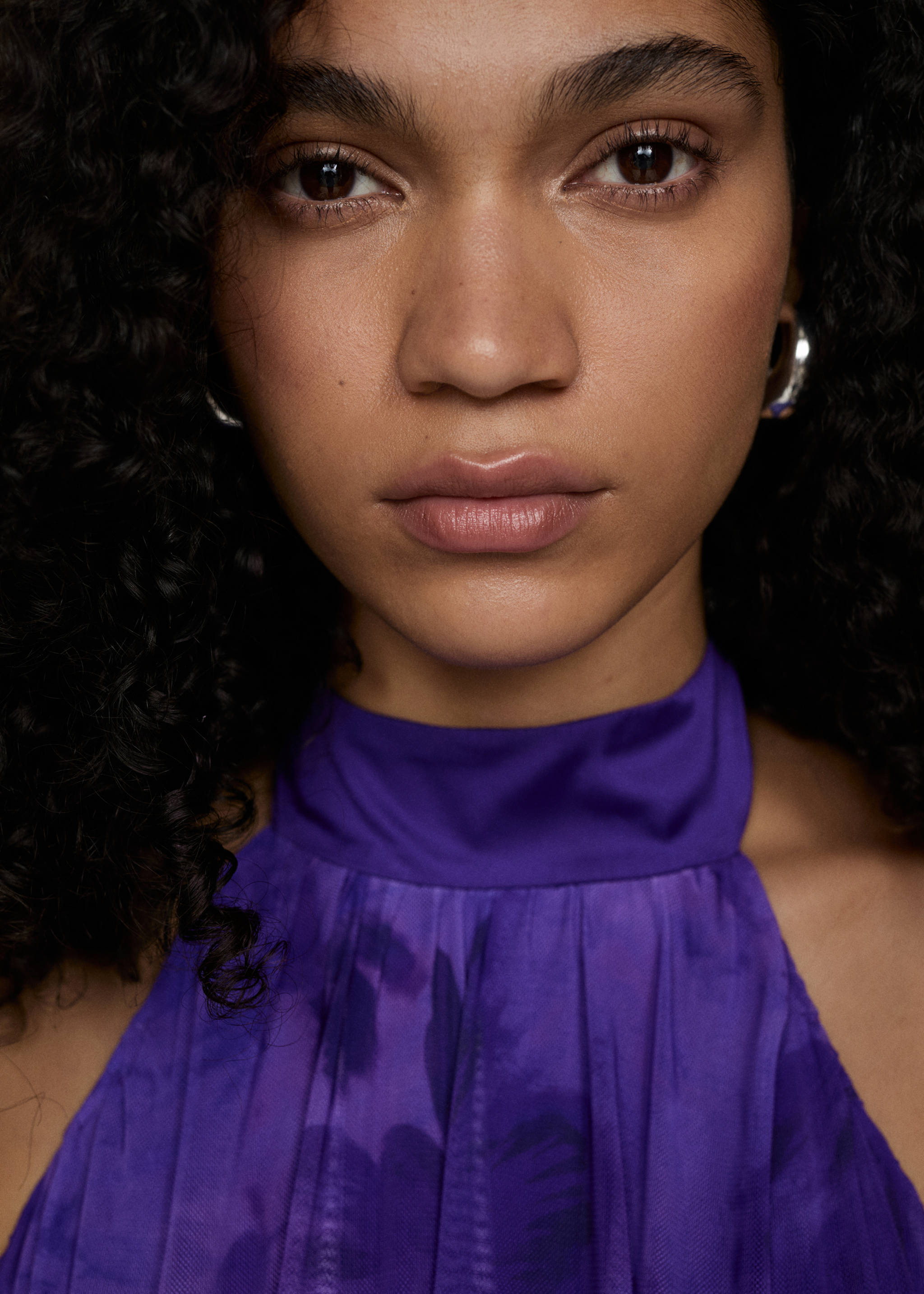 Printed halter-neck dress - Details of the article 1