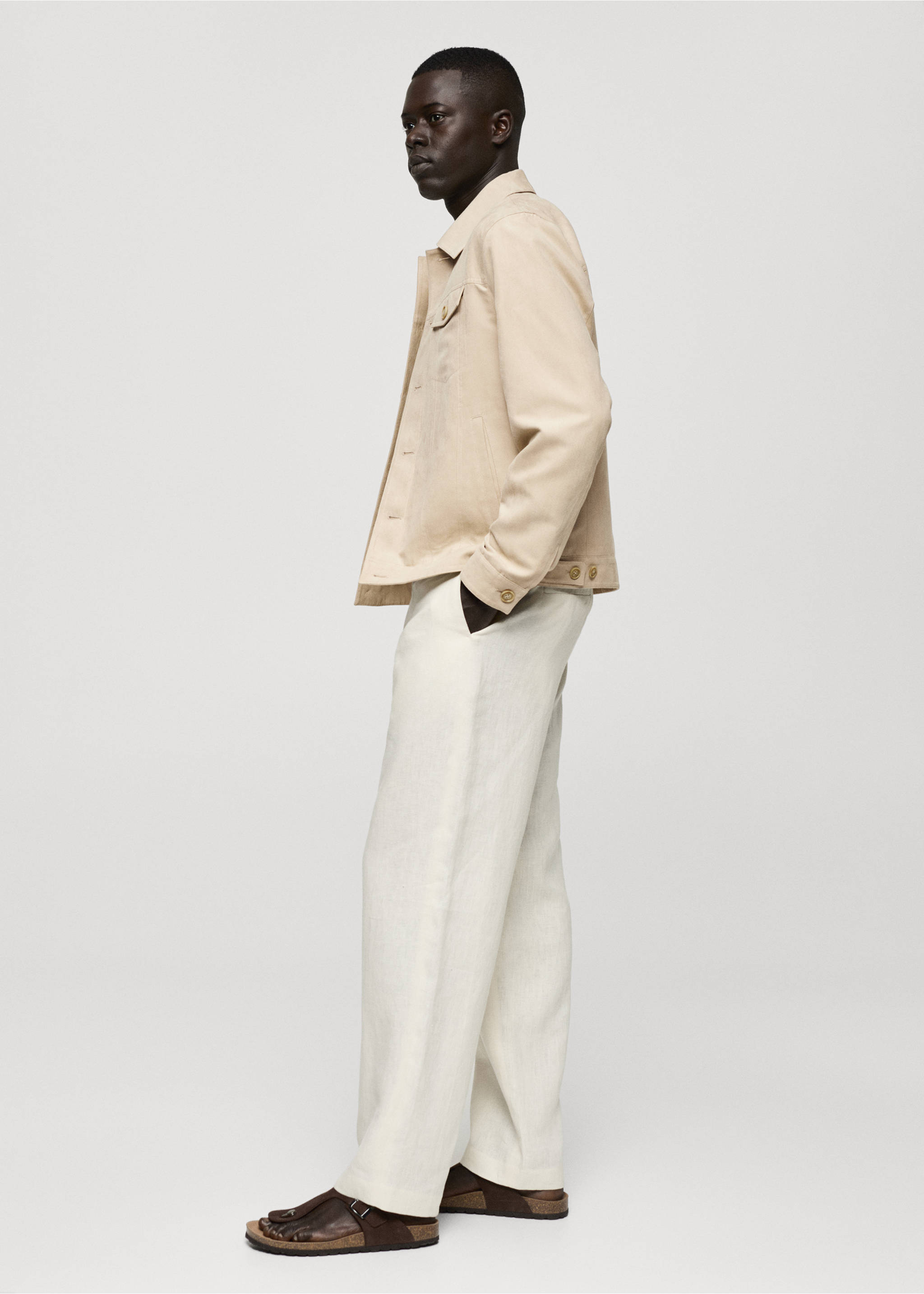 Suede-effect jacket with pockets - Details of the article 2, Beige. Ref: 77020565-00.