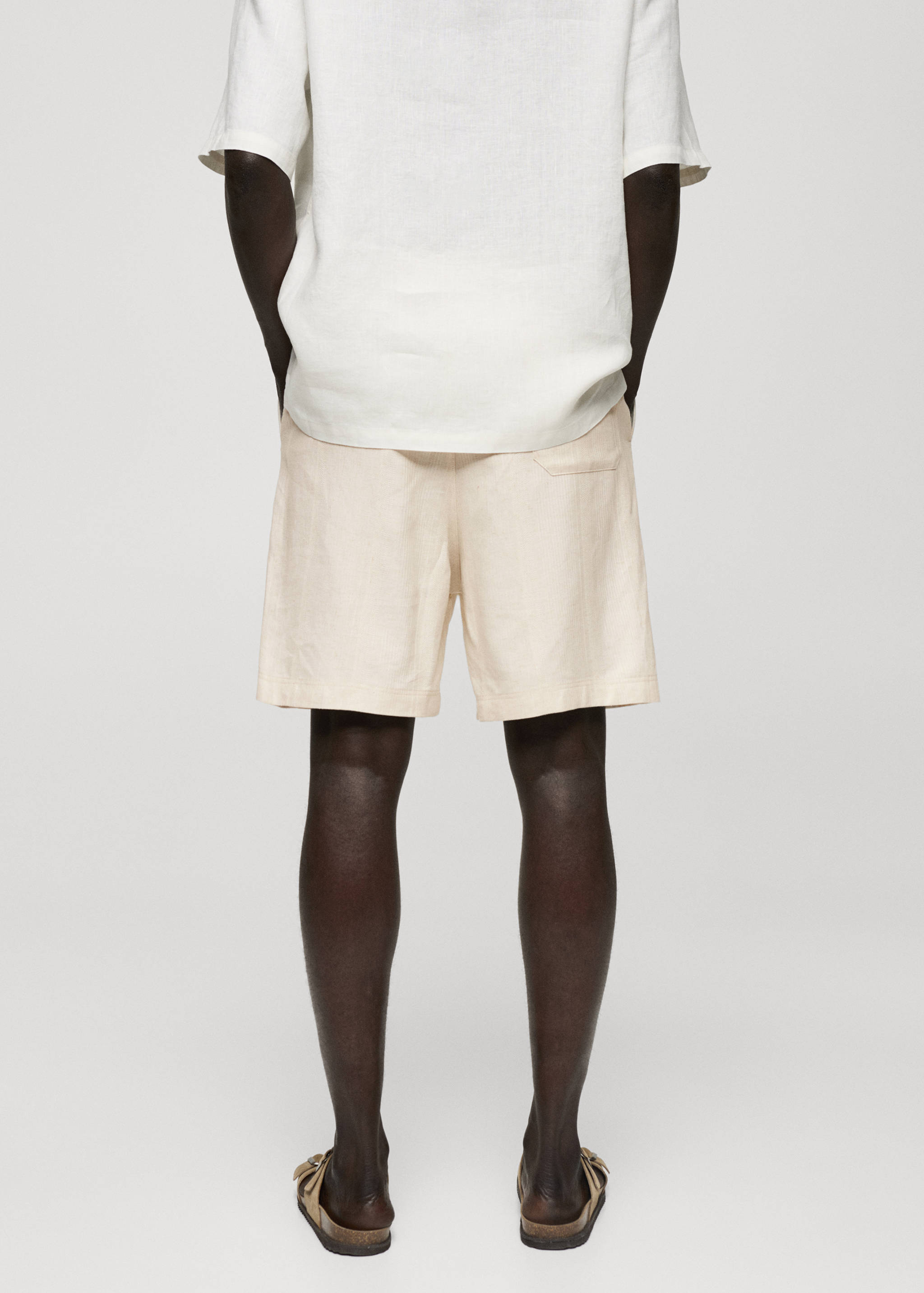 Cotton-linen bermuda shorts with drawstring - Reverse of the article