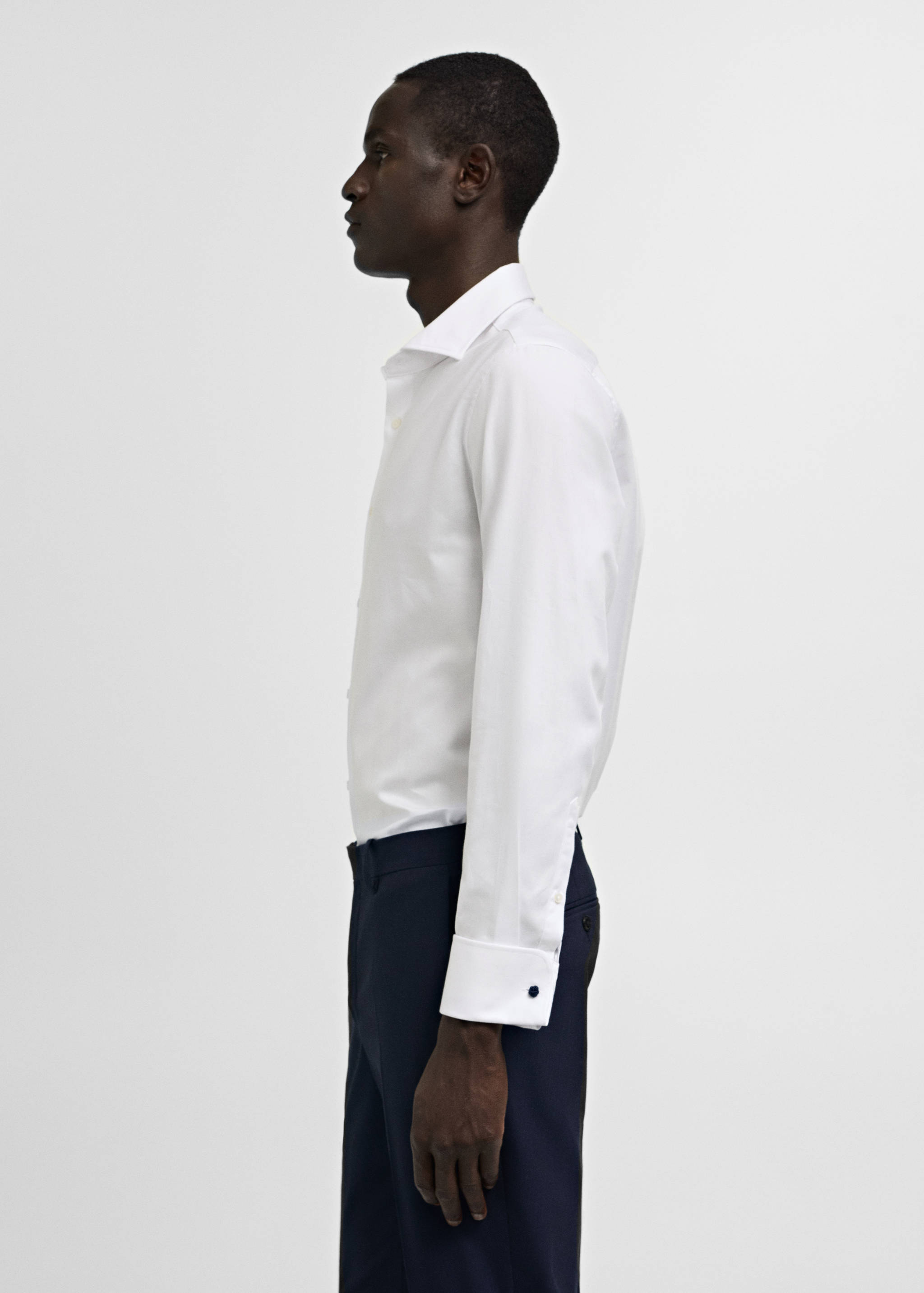 Regular-fit suit shirt with cufflinks - Details of the article 2