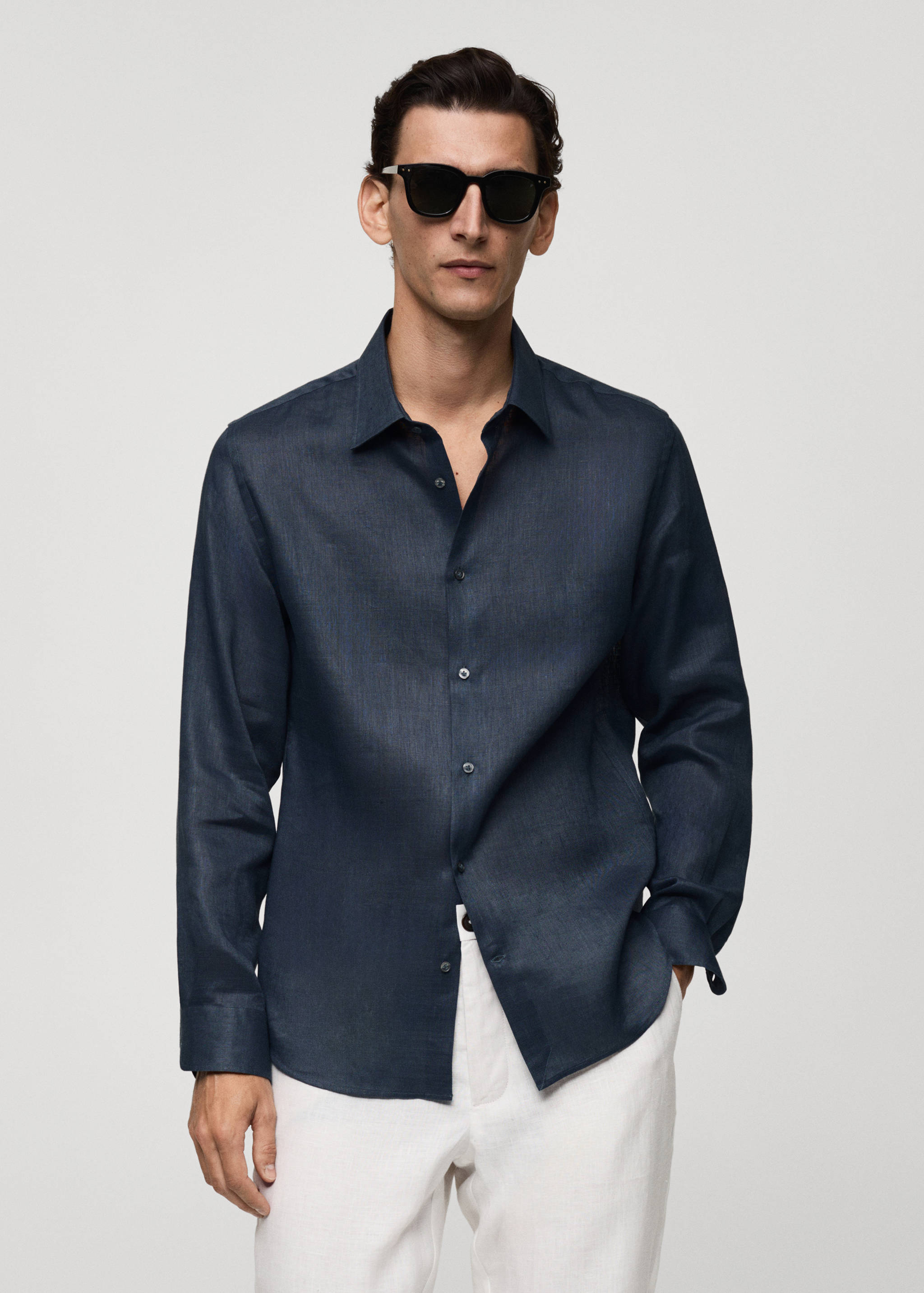 Camisa regular fit 100% lino - Plano medio