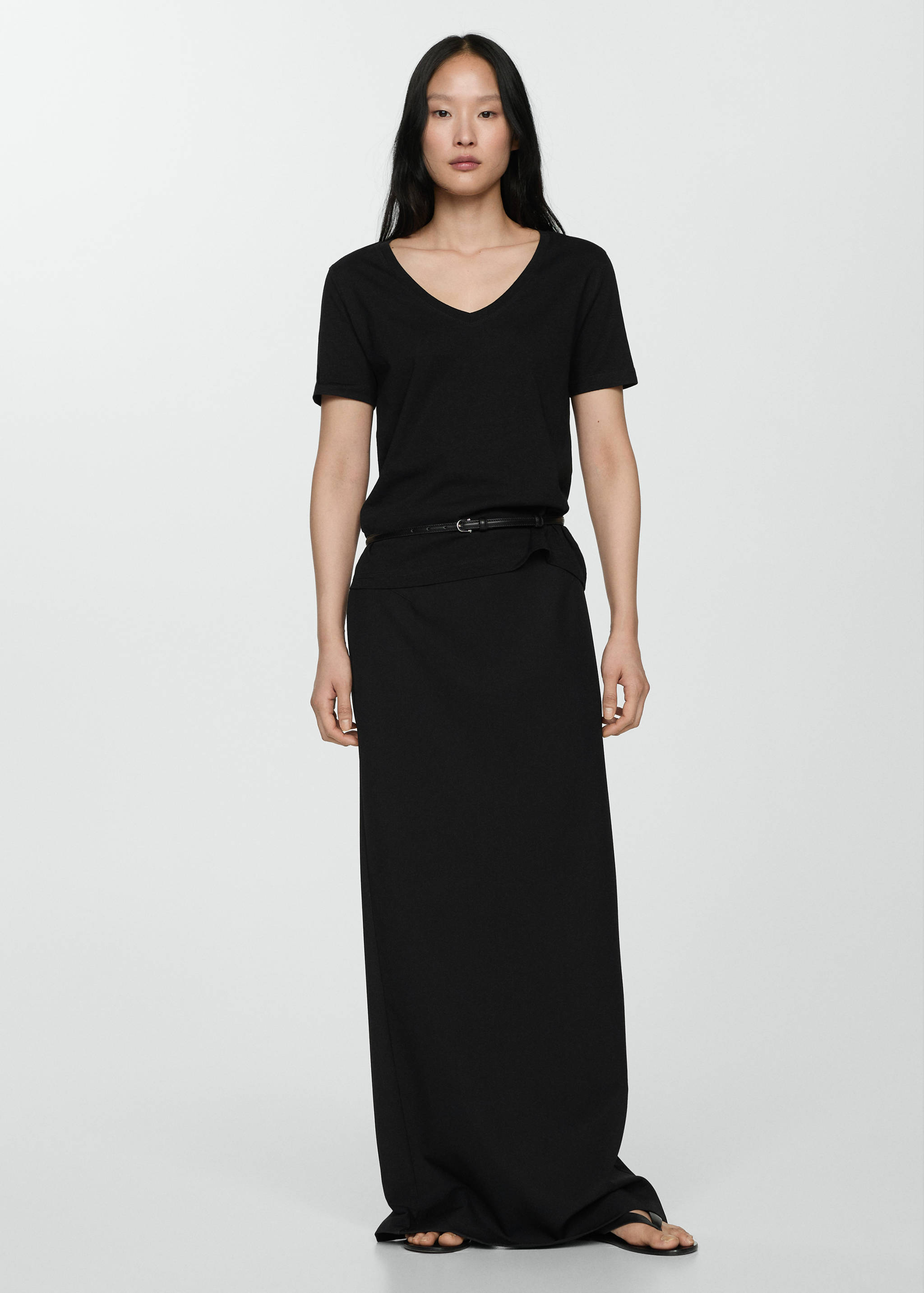 تي شيرت قطني بتصميم رقبة على شكل حرف V - رؤية عامة