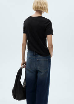V-neck cotton T-shirt — Black 3