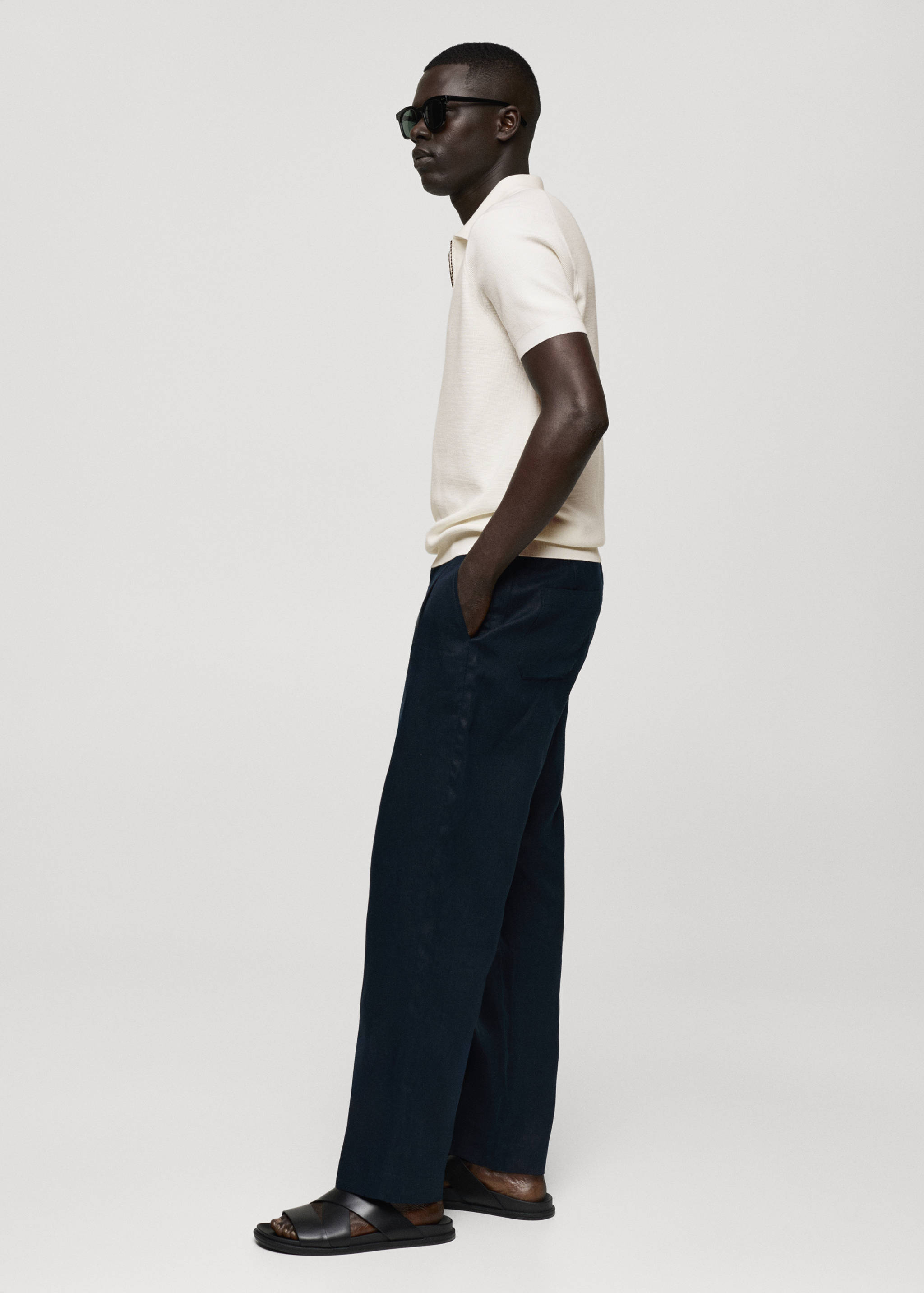 Knitted polo shirt with zip - Details of the article 2