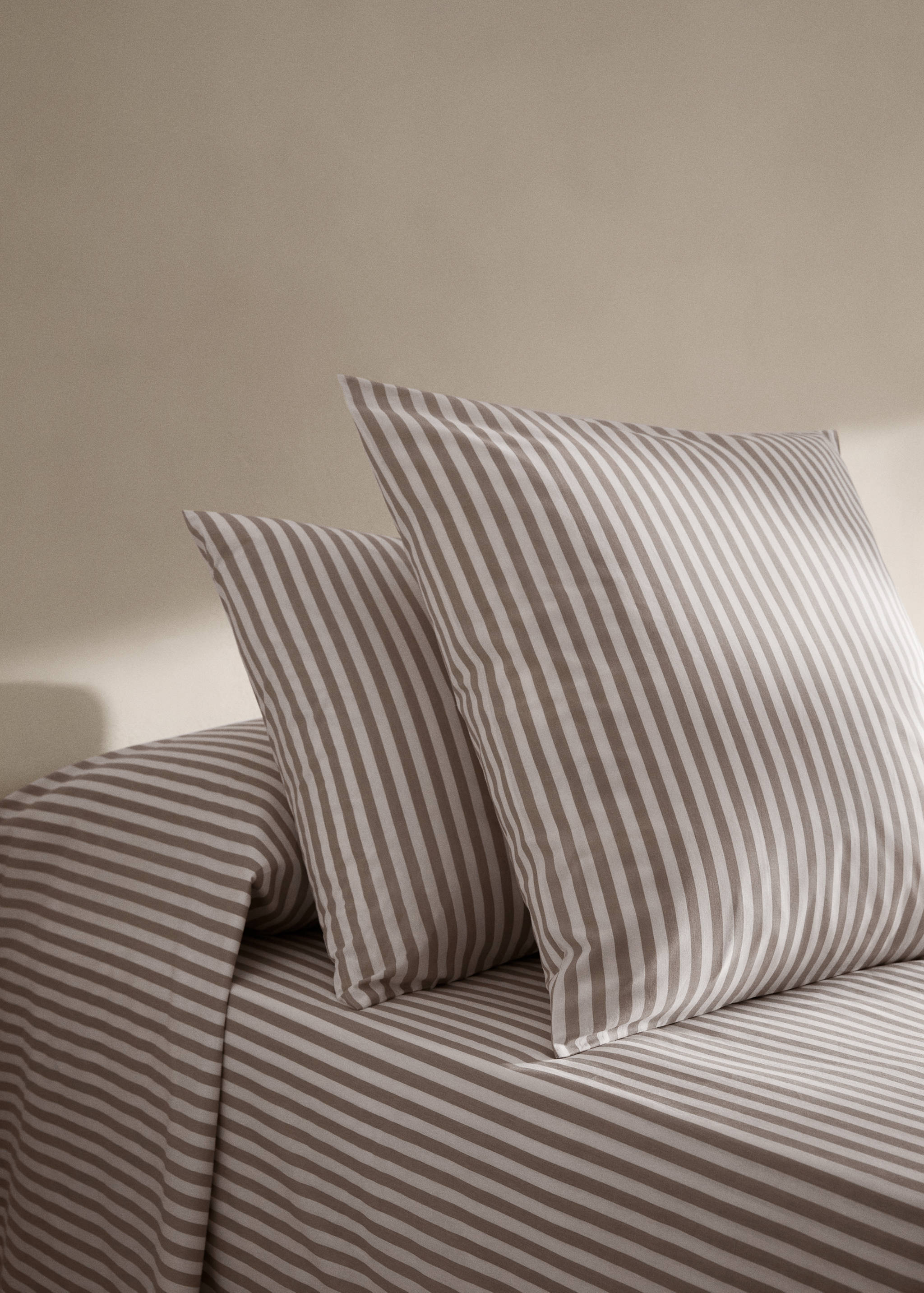 Strips cotton pillowcase 50X75cm - General plane