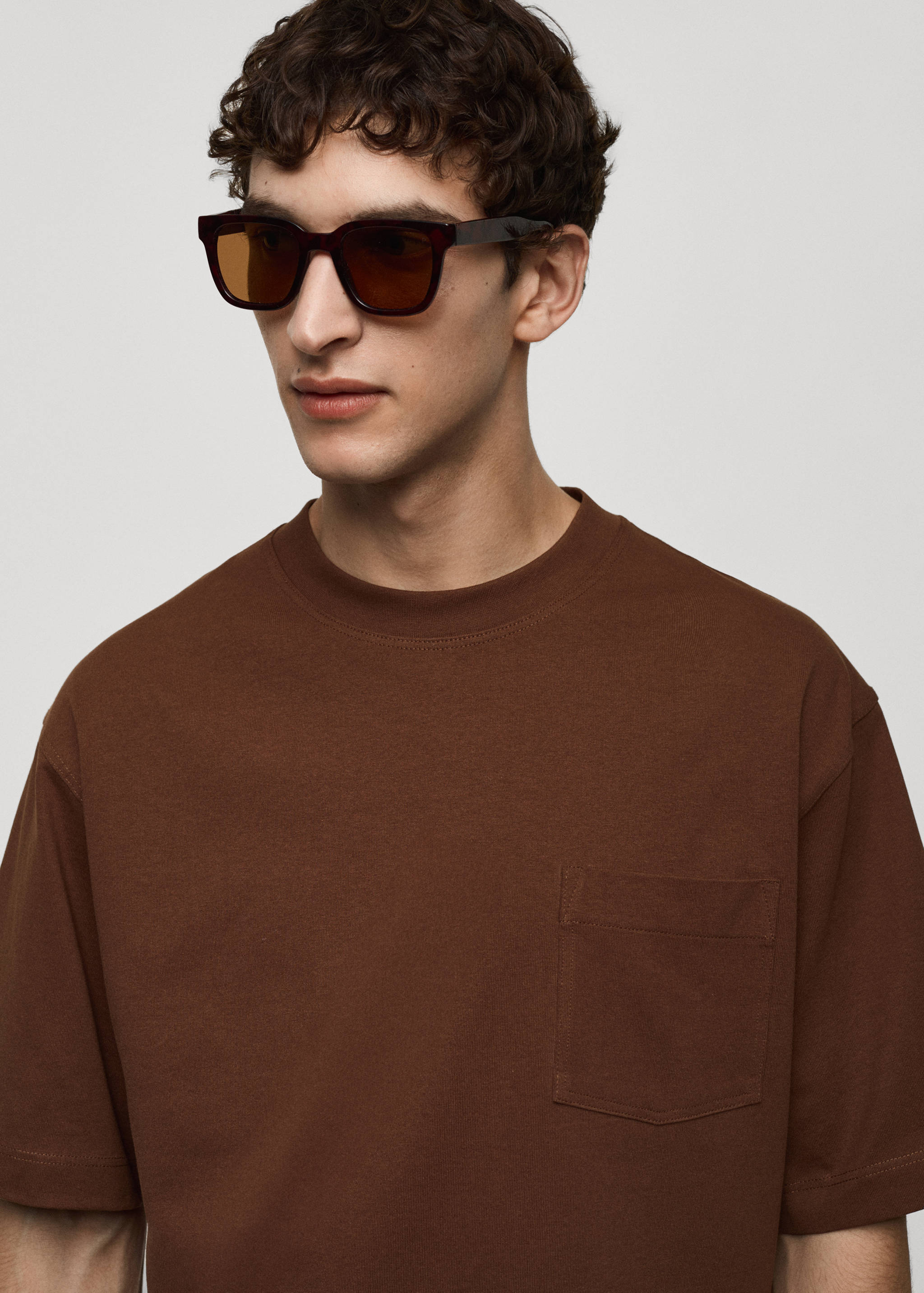 100% cotton t-shirt with pocket - Details of the article 1