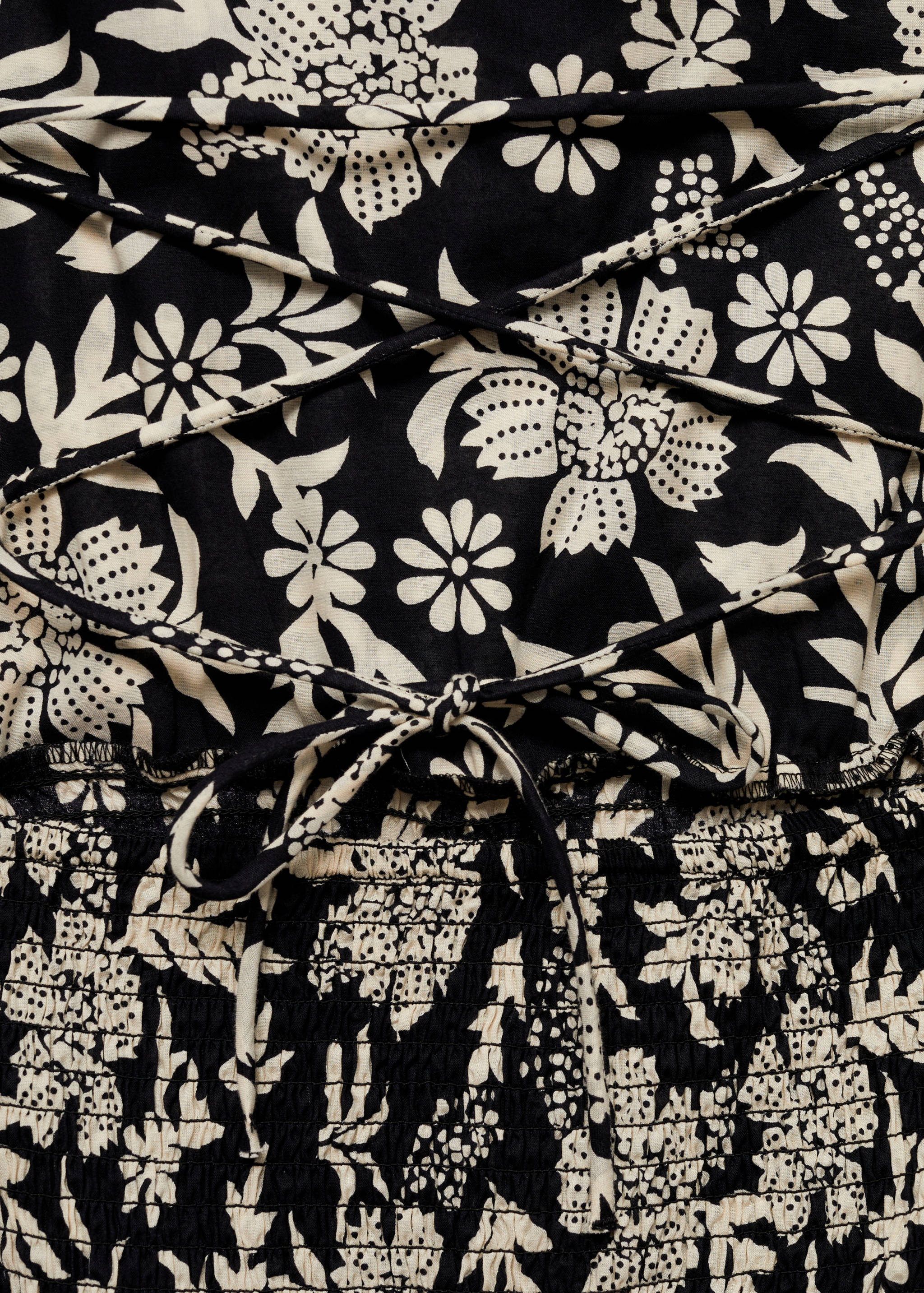 Robe fleurie froncée - Détail de l'article 0