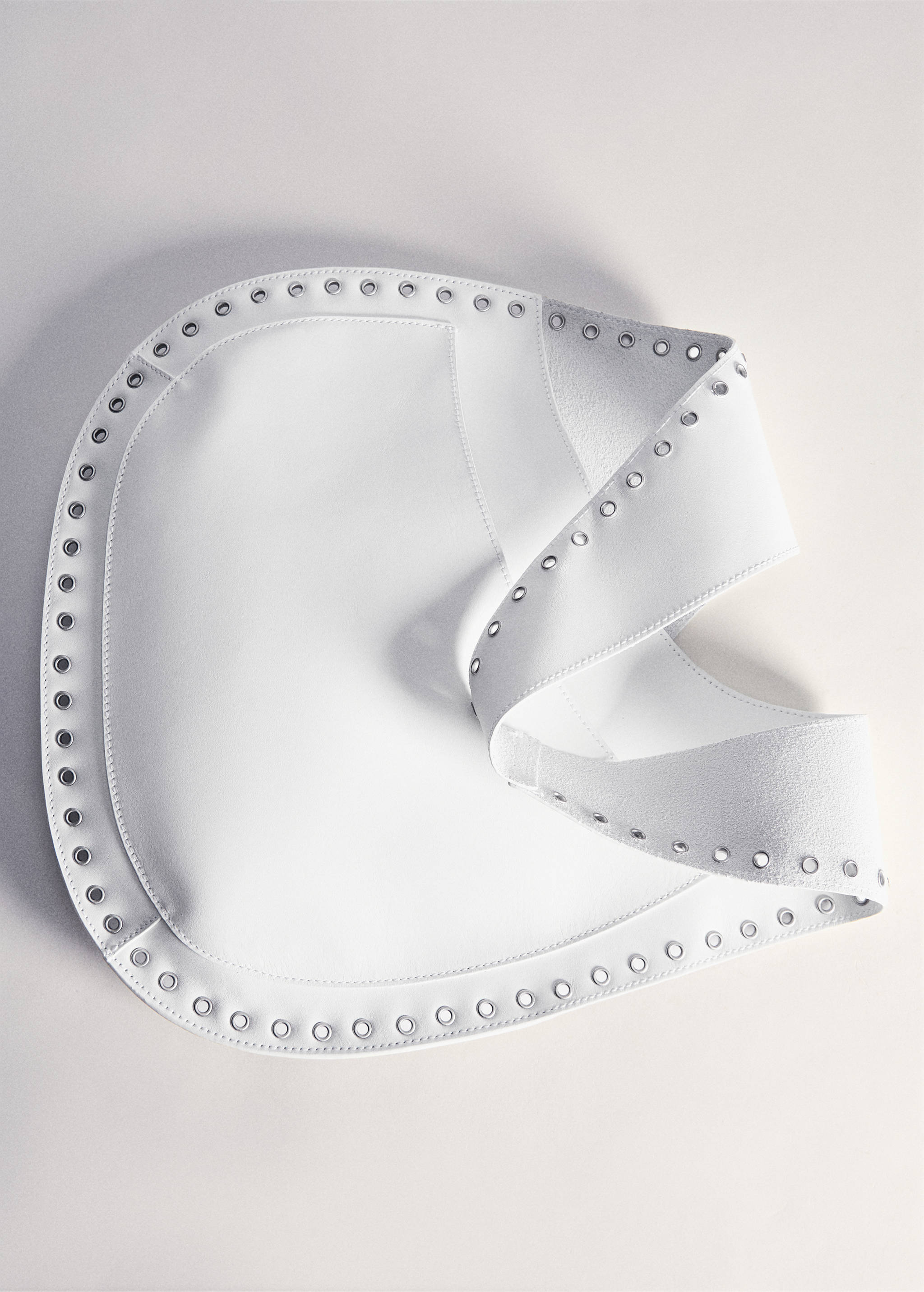 Leather laser-cut bag - Details of the article 5