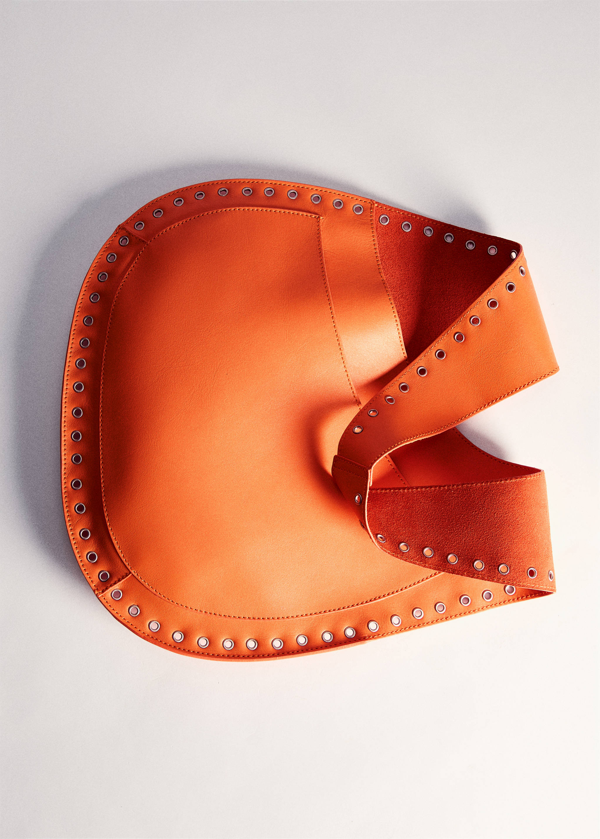 Leather laser-cut bag - Details of the article 5