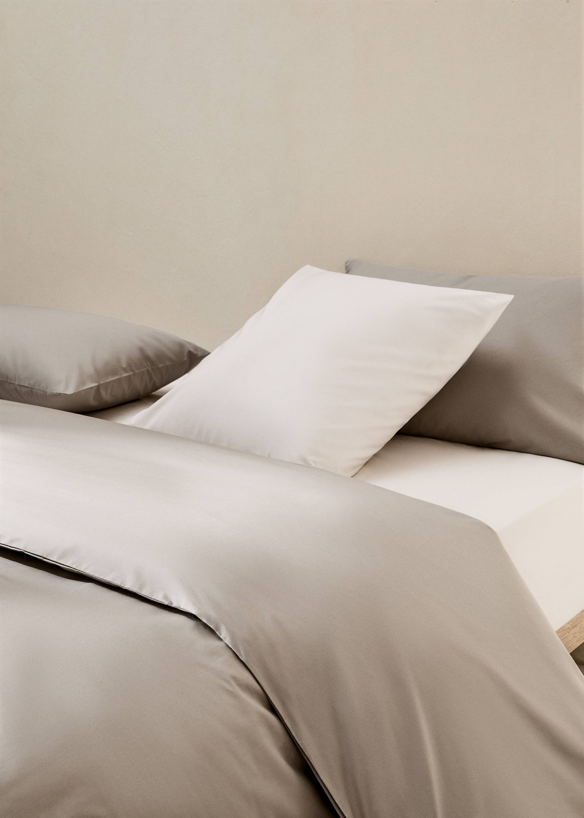 301 thread count cotton duvet cover for King bed - Details of the article 8