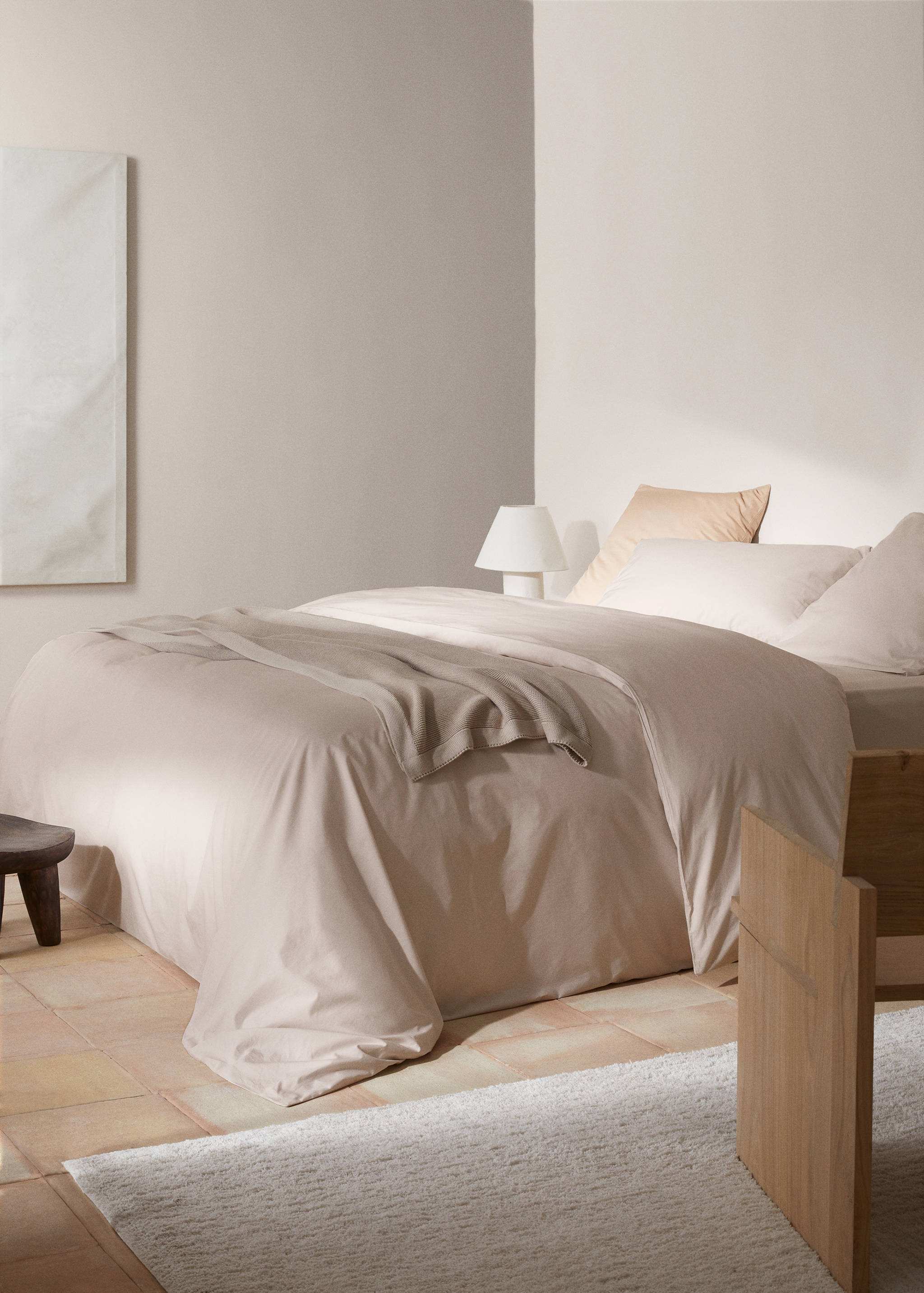 300 thread count cotton duvet cover for Queen bed - General plane