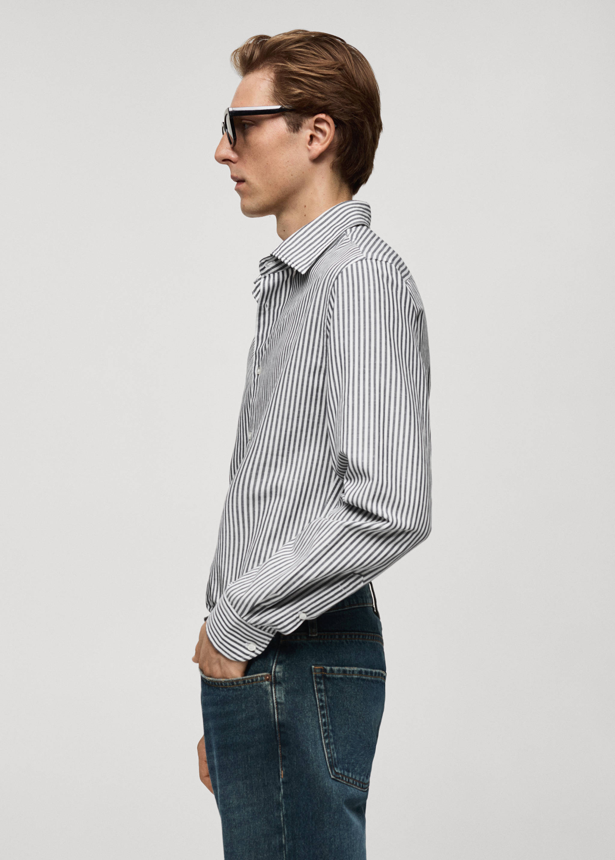Regular-fit striped cotton-linen shirt - Details of the article 2